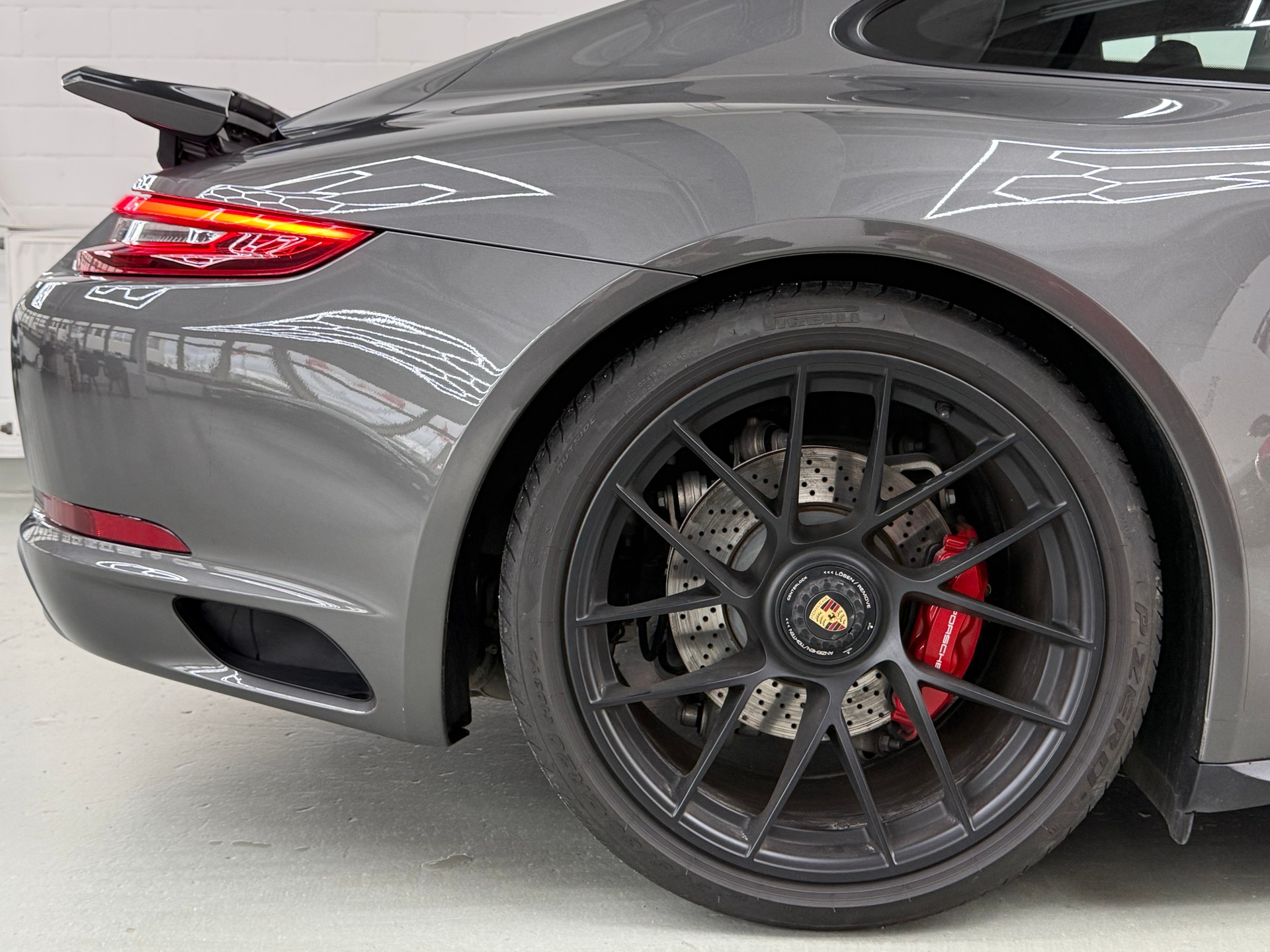 PORSCHE 911 Carrera 4 GTS PDK inkl. 100% Approved Garantie bis 12.2027-image-11