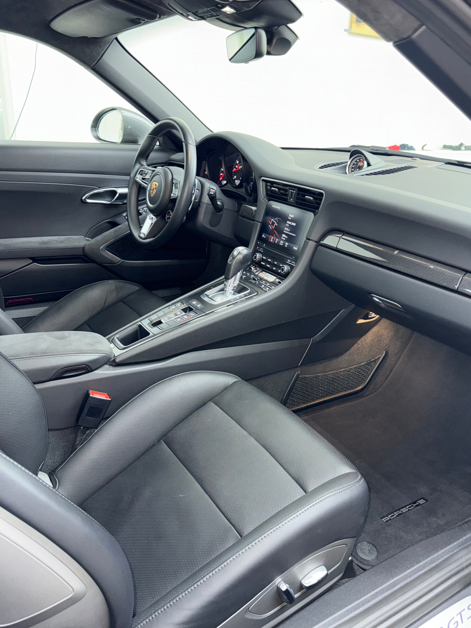 PORSCHE 911 Carrera 4 GTS PDK inkl. 100% Approved Garantie bis 12.2027-image-17