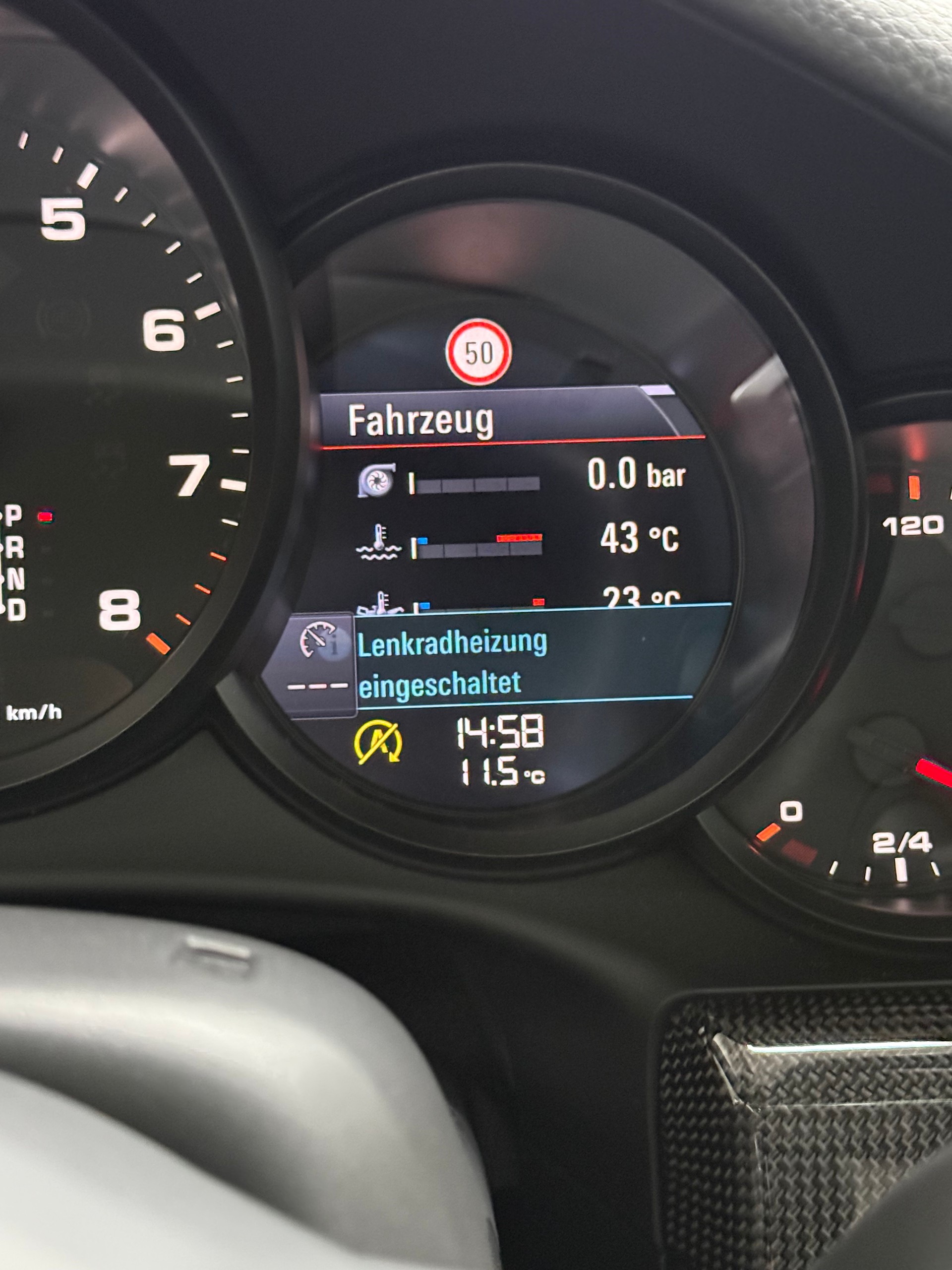 PORSCHE 911 Carrera 4 GTS PDK inkl. 100% Approved Garantie bis 12.2027-image-9