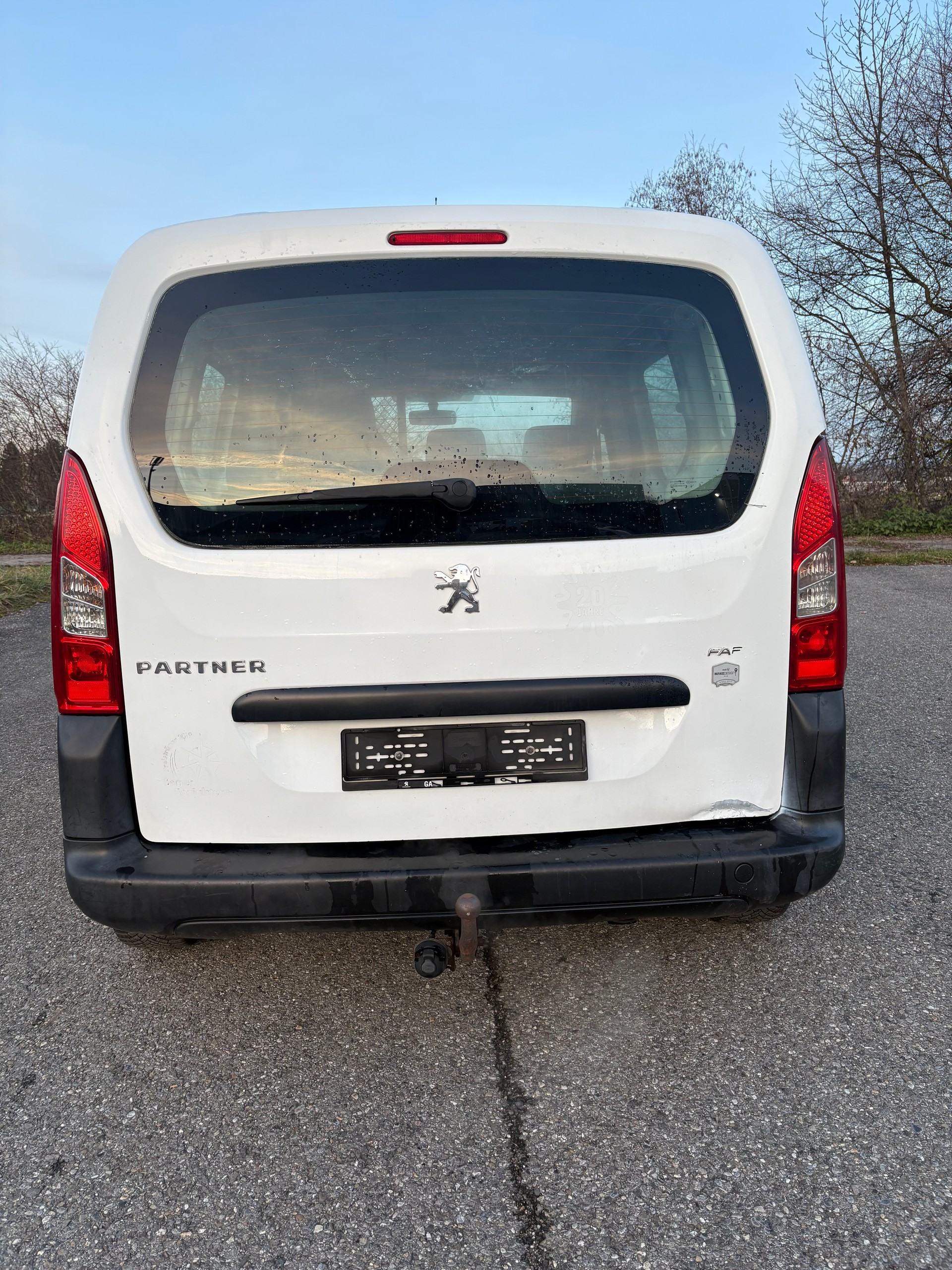 PEUGEOT Partner 1.6 HDI Urban-image-3