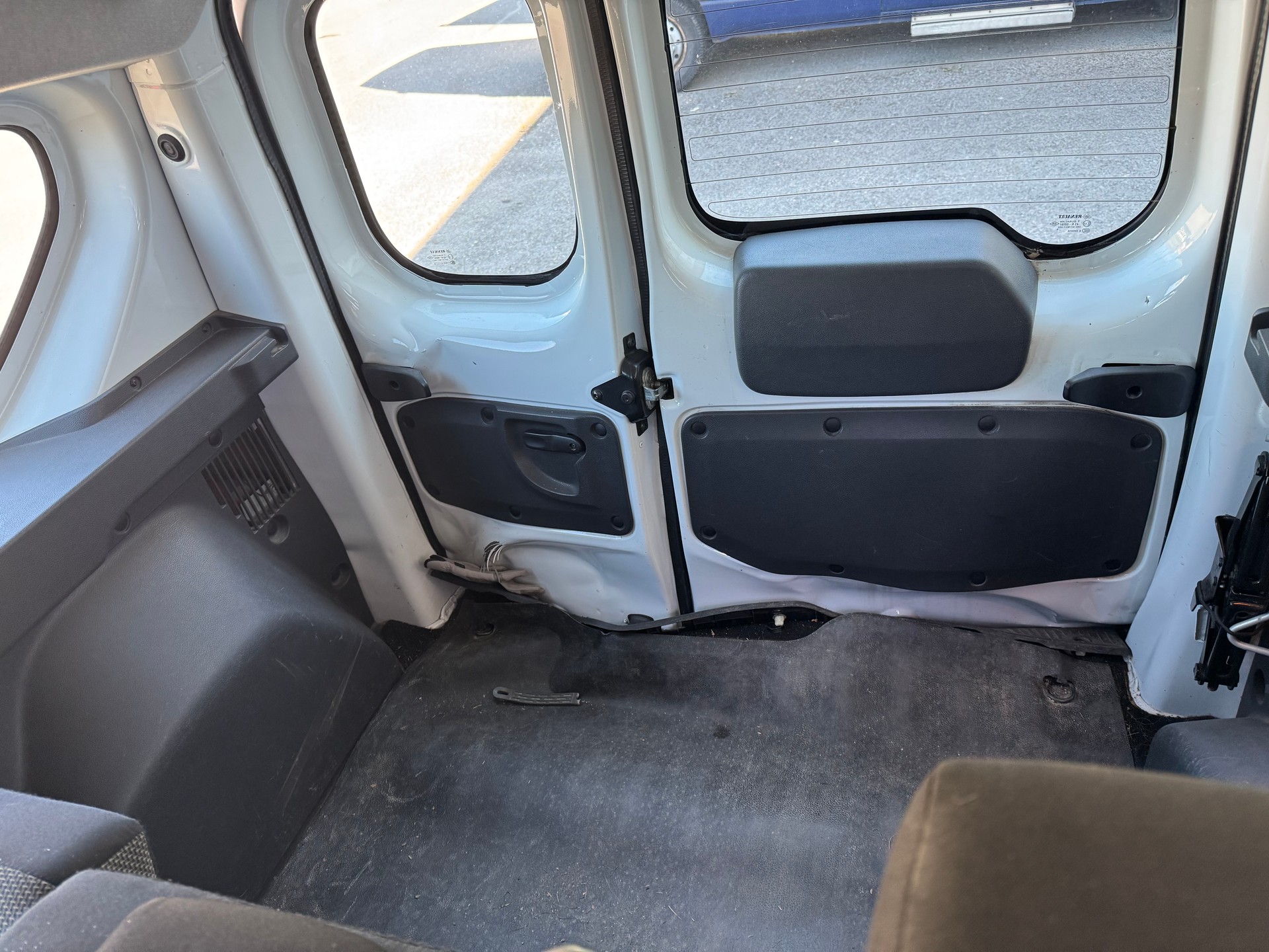 DACIA Dokker 1.6 16V Lauréate-image-7