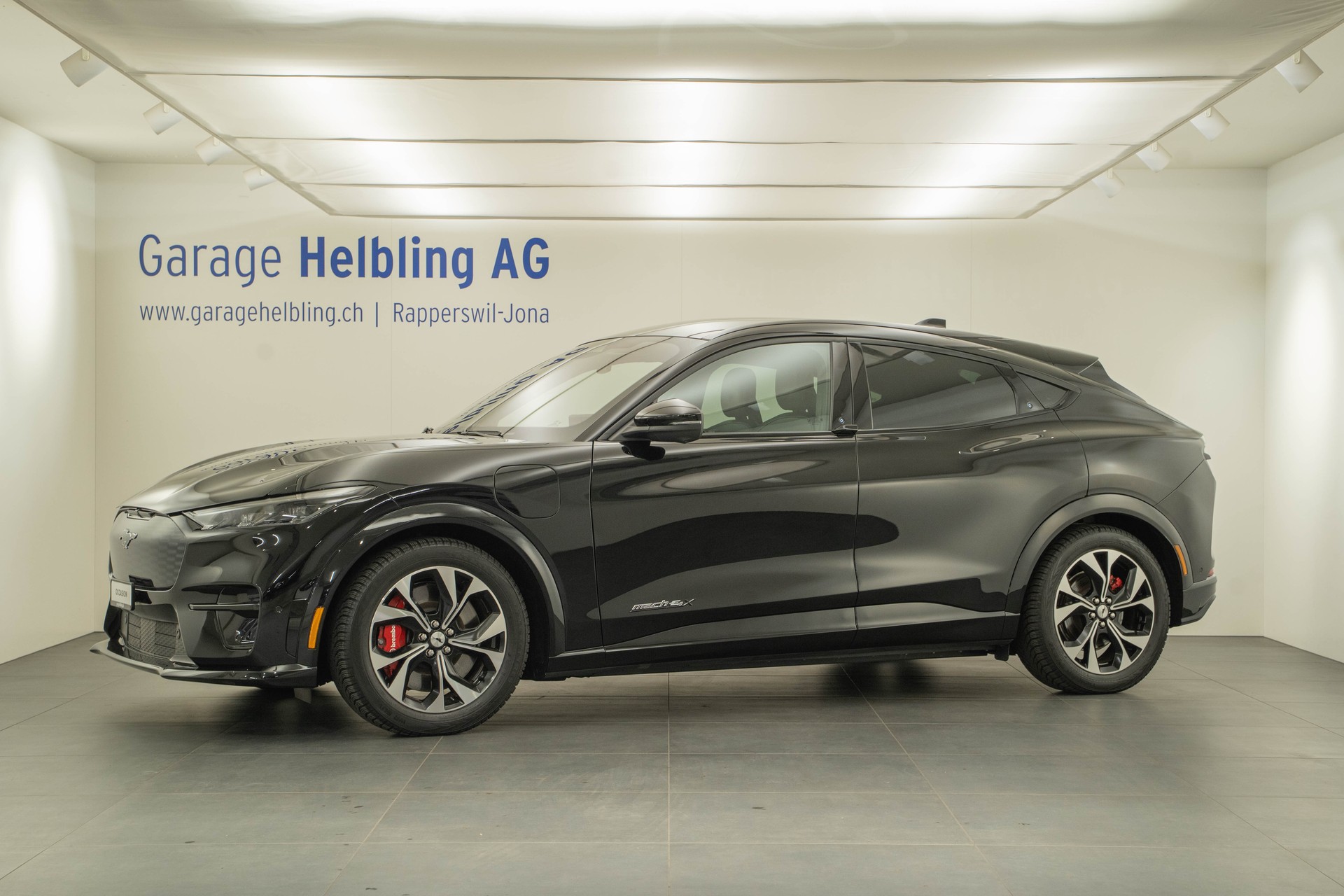 FORD Mustang Mach-E Extended GT AWD-image-0