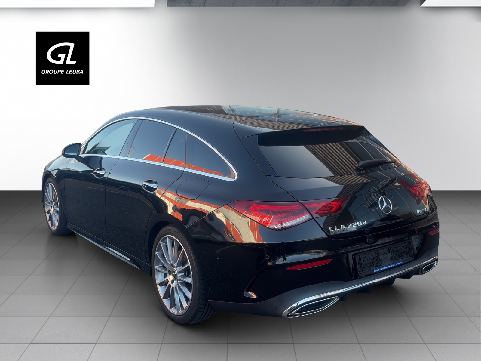 MERCEDES-BENZ CLA Shooting Brake 220 d 4Matic Swiss Star-image-4