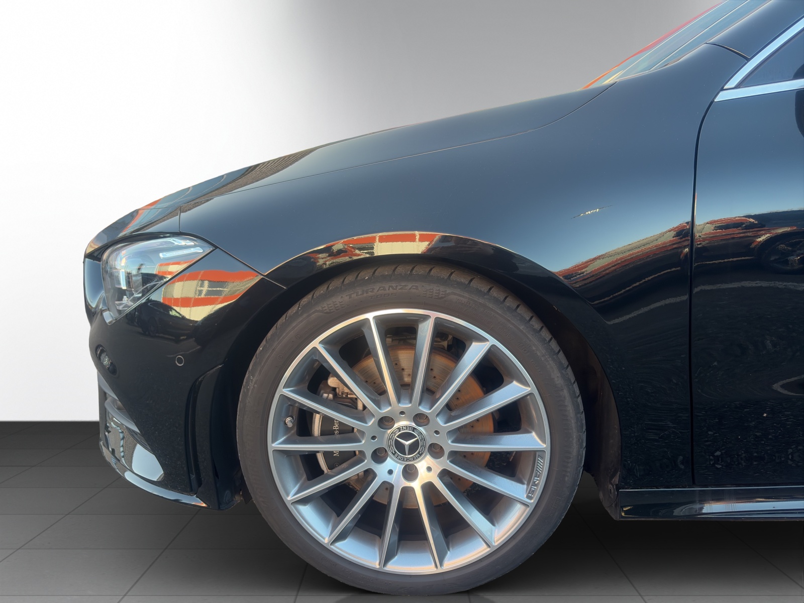 Image MERCEDES-BENZ CLA-220 CLA Shooting Brake 220 d 4Matic Swiss Star