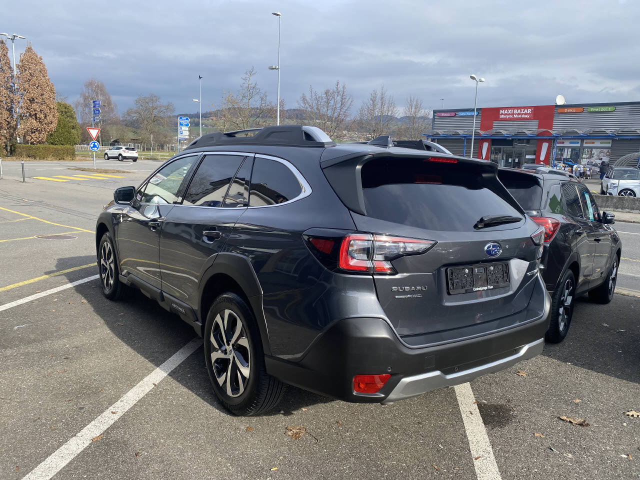 SUBARU Outback 2.5i Luxury-image-4