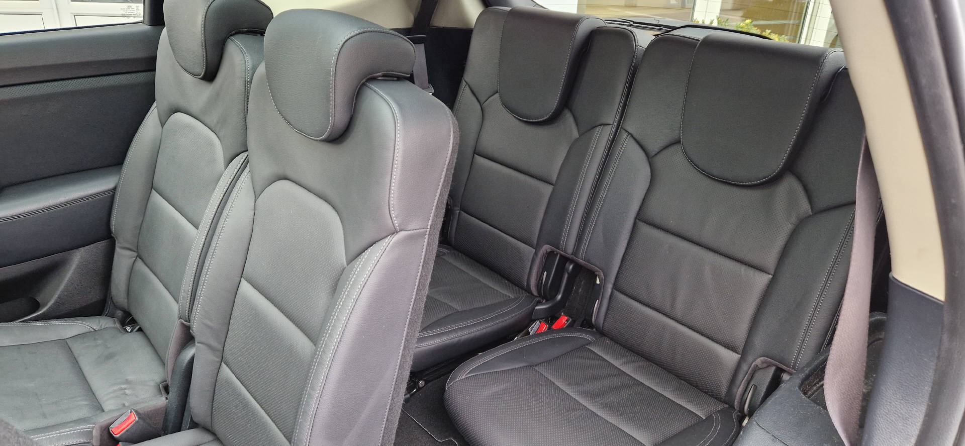 KIA Carens 1.7 CRDi Trend Plus-image-15