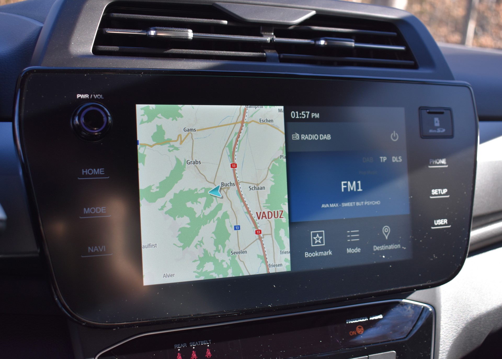 KGM-SsangYong Tivoli 1.5 T GDI Bronze 4WD Automat-image-11