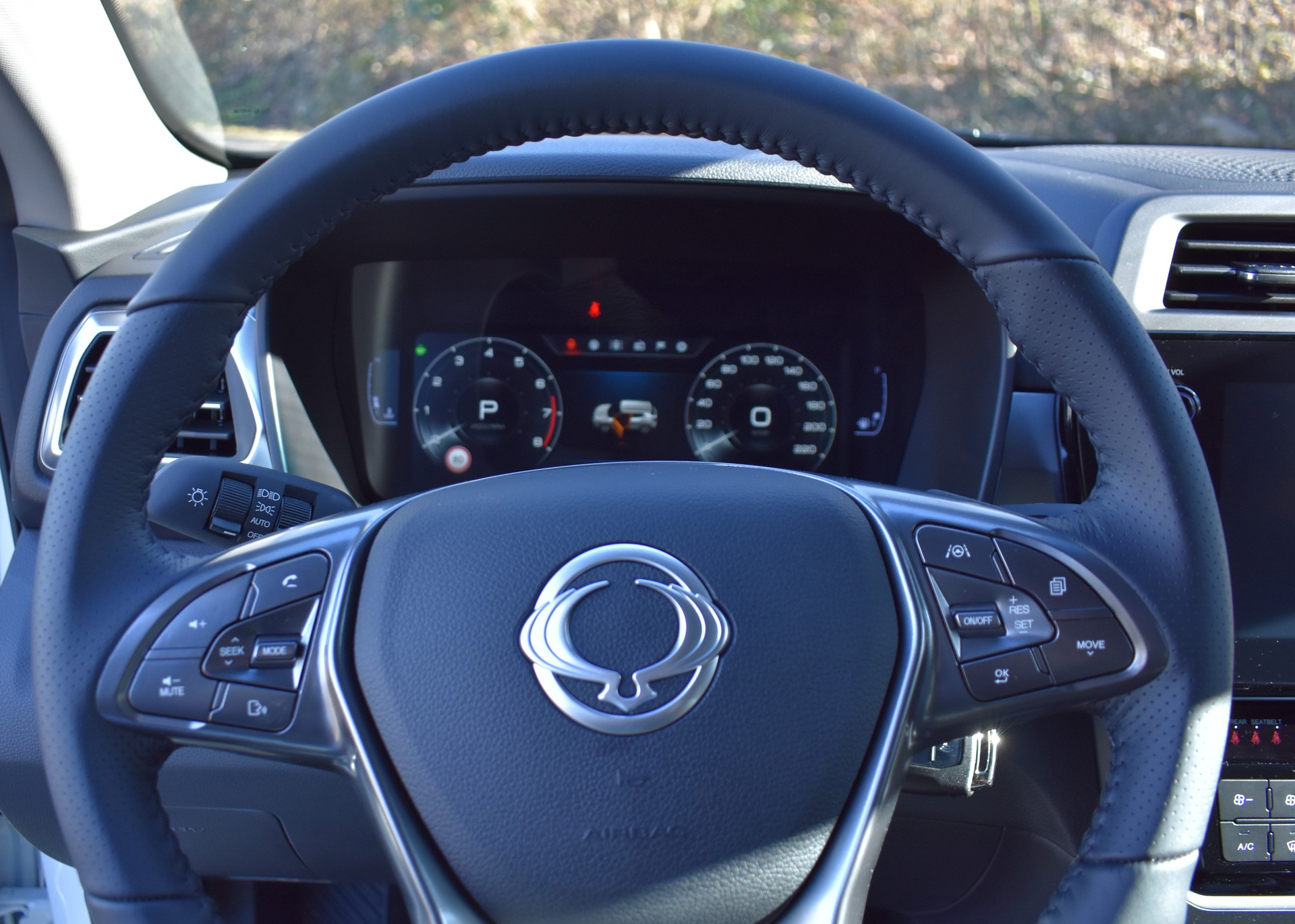 KGM-SsangYong Tivoli 1.5 T GDI Bronze 4WD Automat-image-9