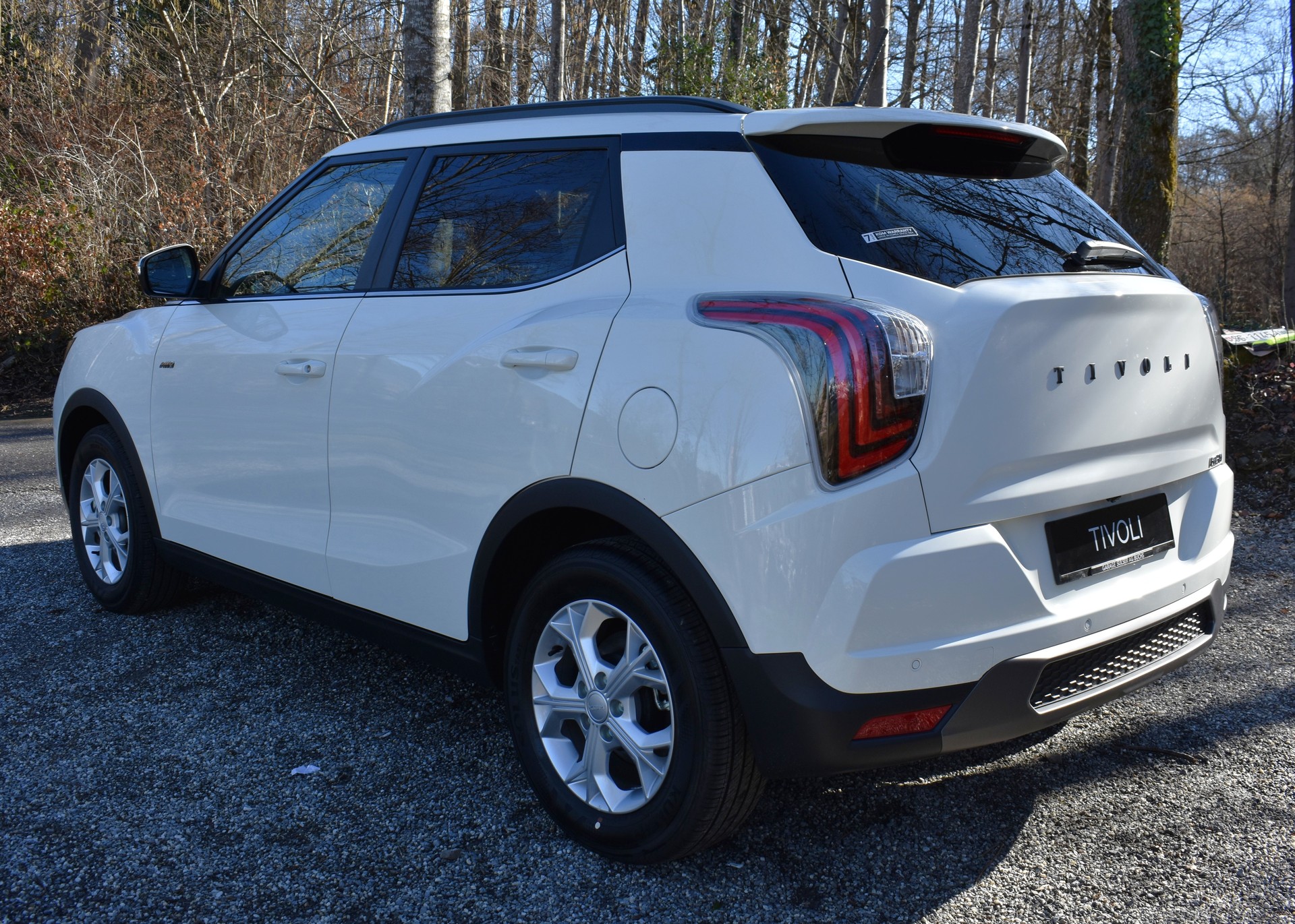 KGM-SsangYong Tivoli 1.5 T GDI Bronze 4WD Automat-showroom-element-3