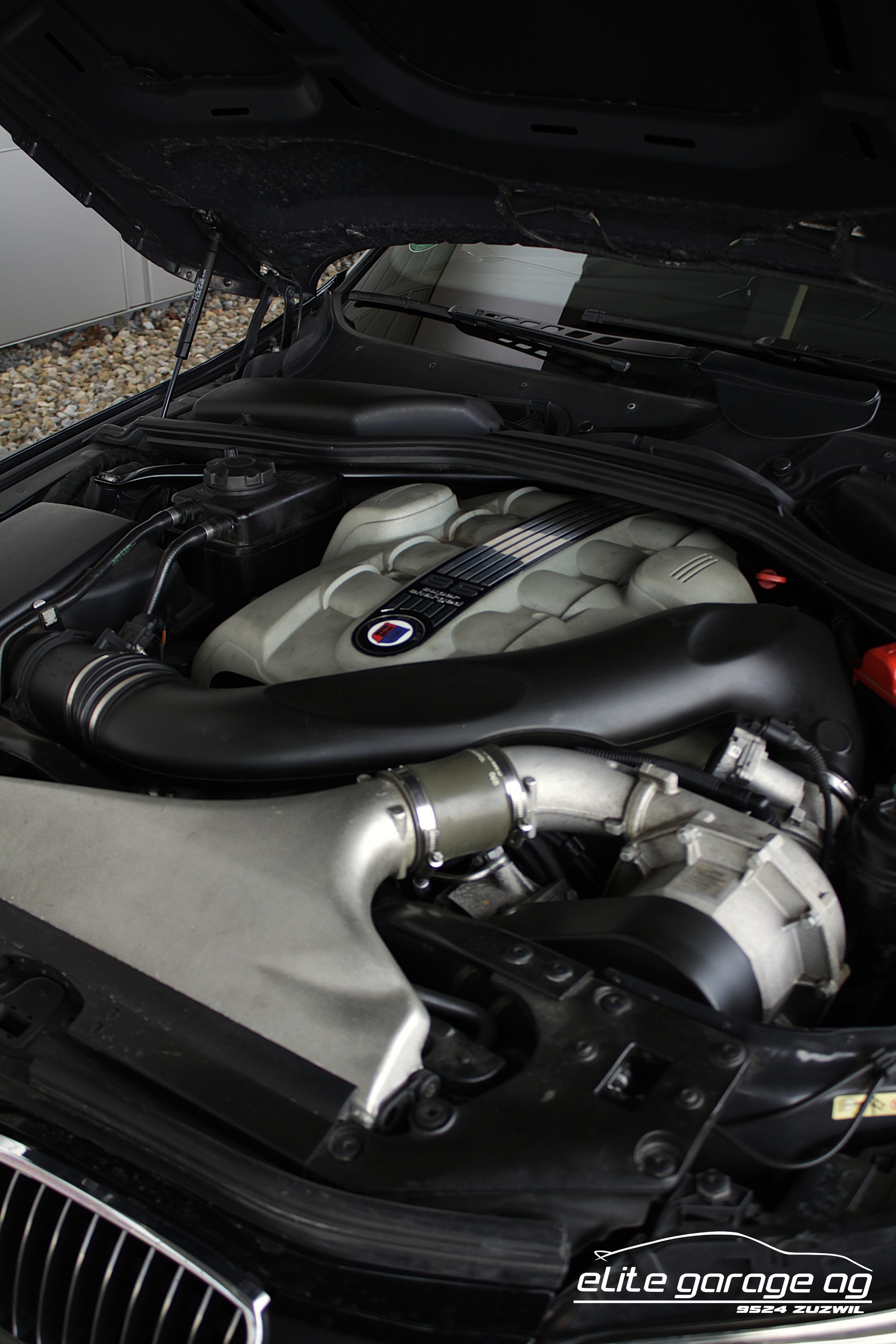 BMW-ALPINA B5 4.4 V8 Touring-image-15