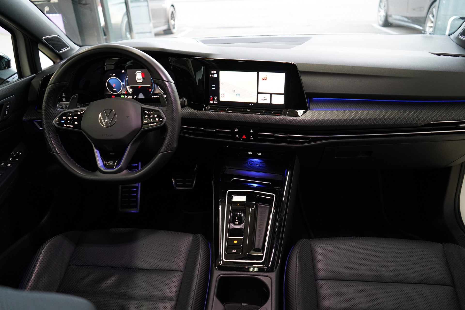 VW Golf 2.0 TSI R DSG 4Motion R Performance-image-28