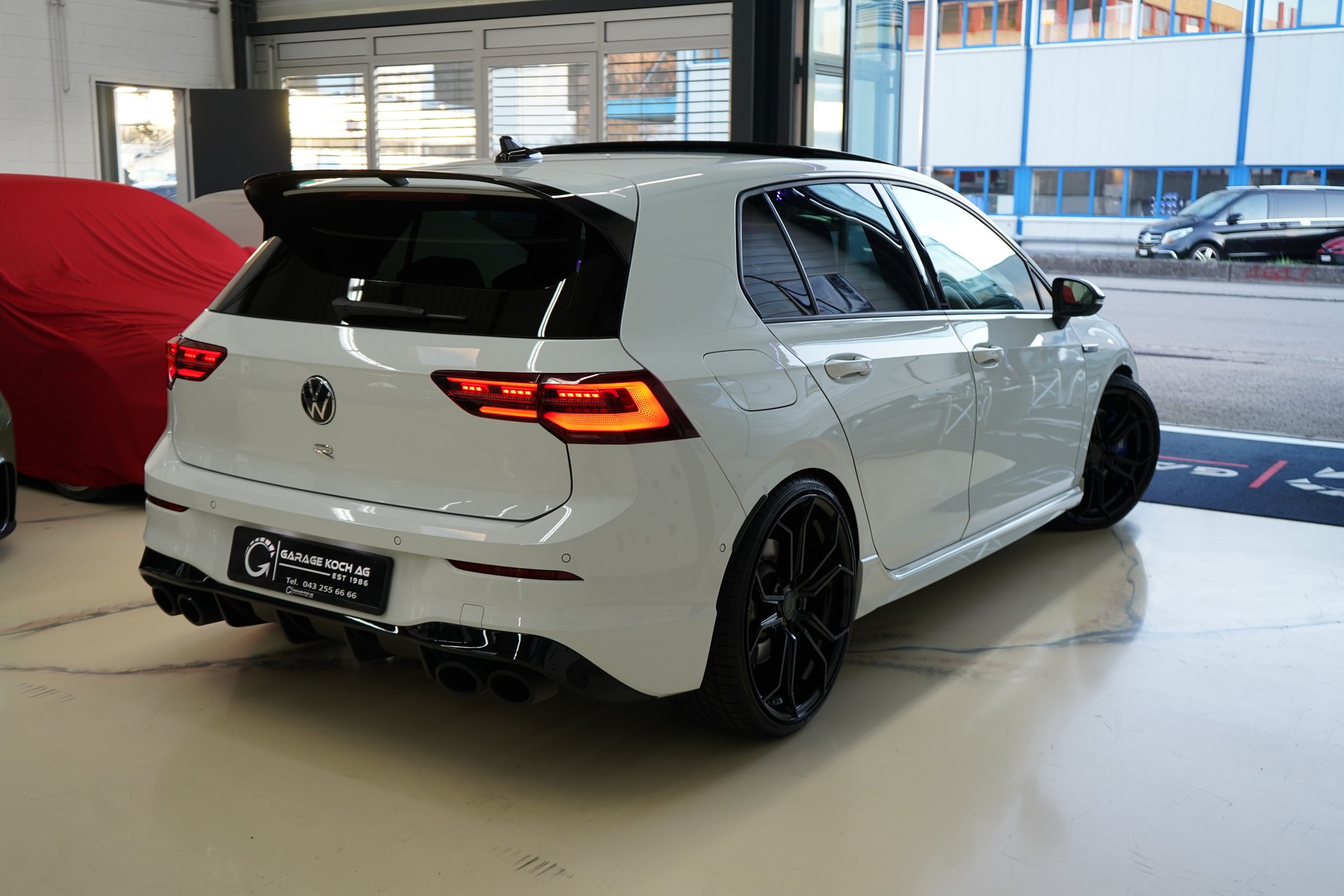VW Golf 2.0 TSI R DSG 4Motion R Performance-image-7