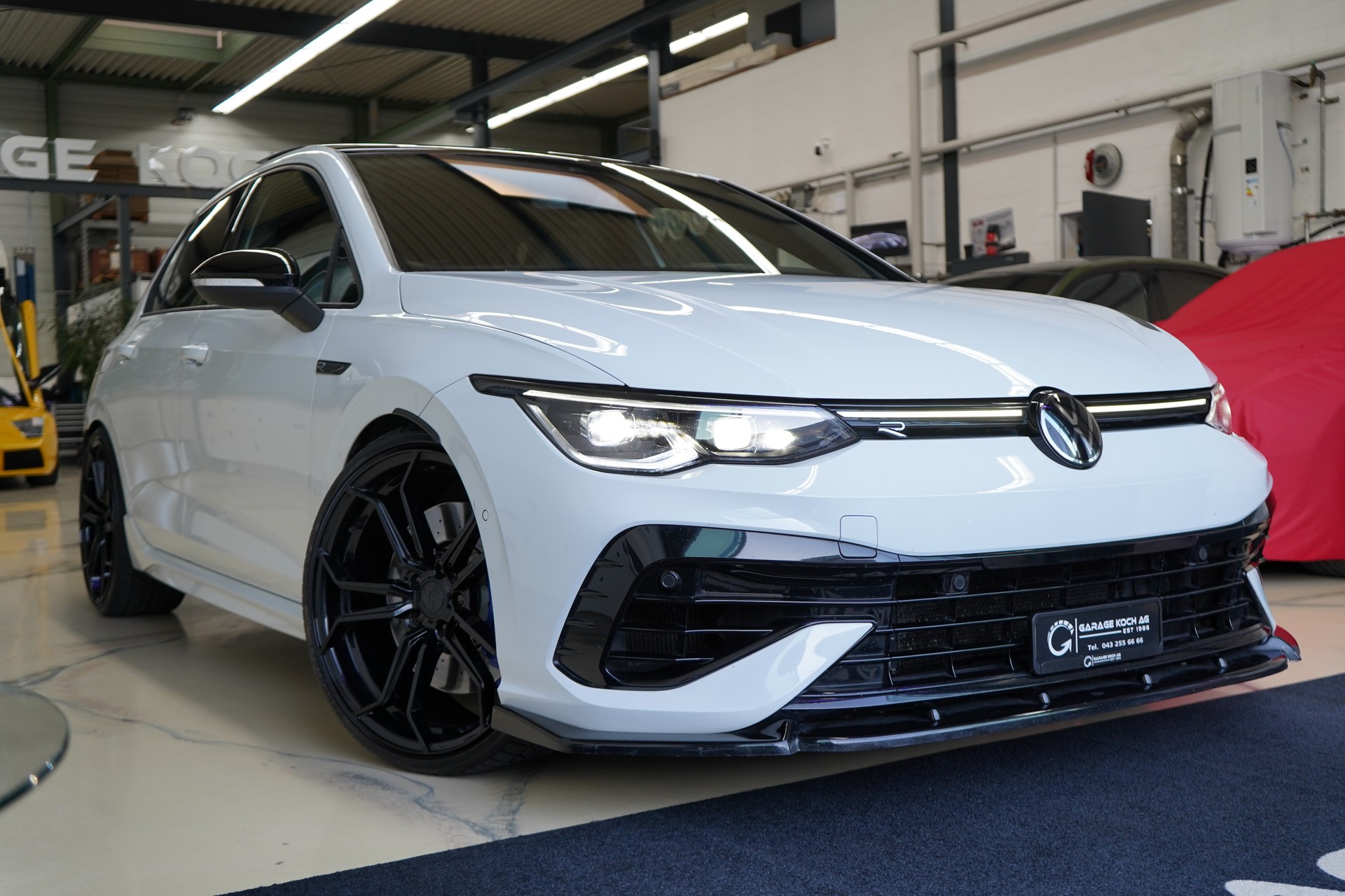 VW Golf 2.0 TSI R DSG 4Motion R Performance-image-11