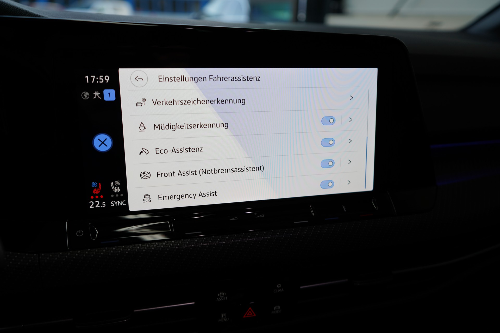 VW Golf 2.0 TSI R DSG 4Motion R Performance-image-22