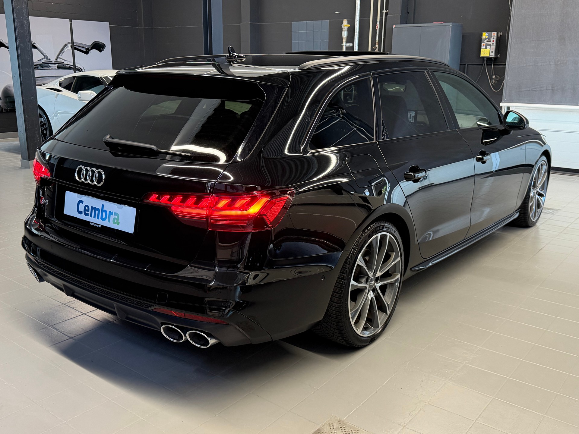 AUDI S4 Avant 3.0 V6 TDI quattro tiptronic-image-6