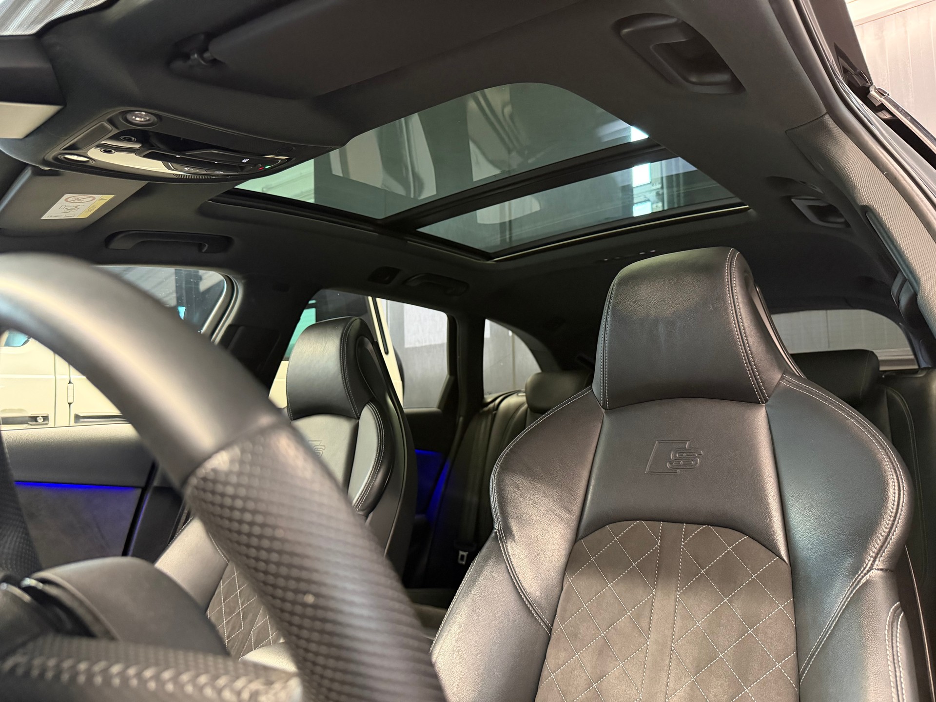 AUDI S4 Avant 3.0 V6 TDI quattro tiptronic-image-11