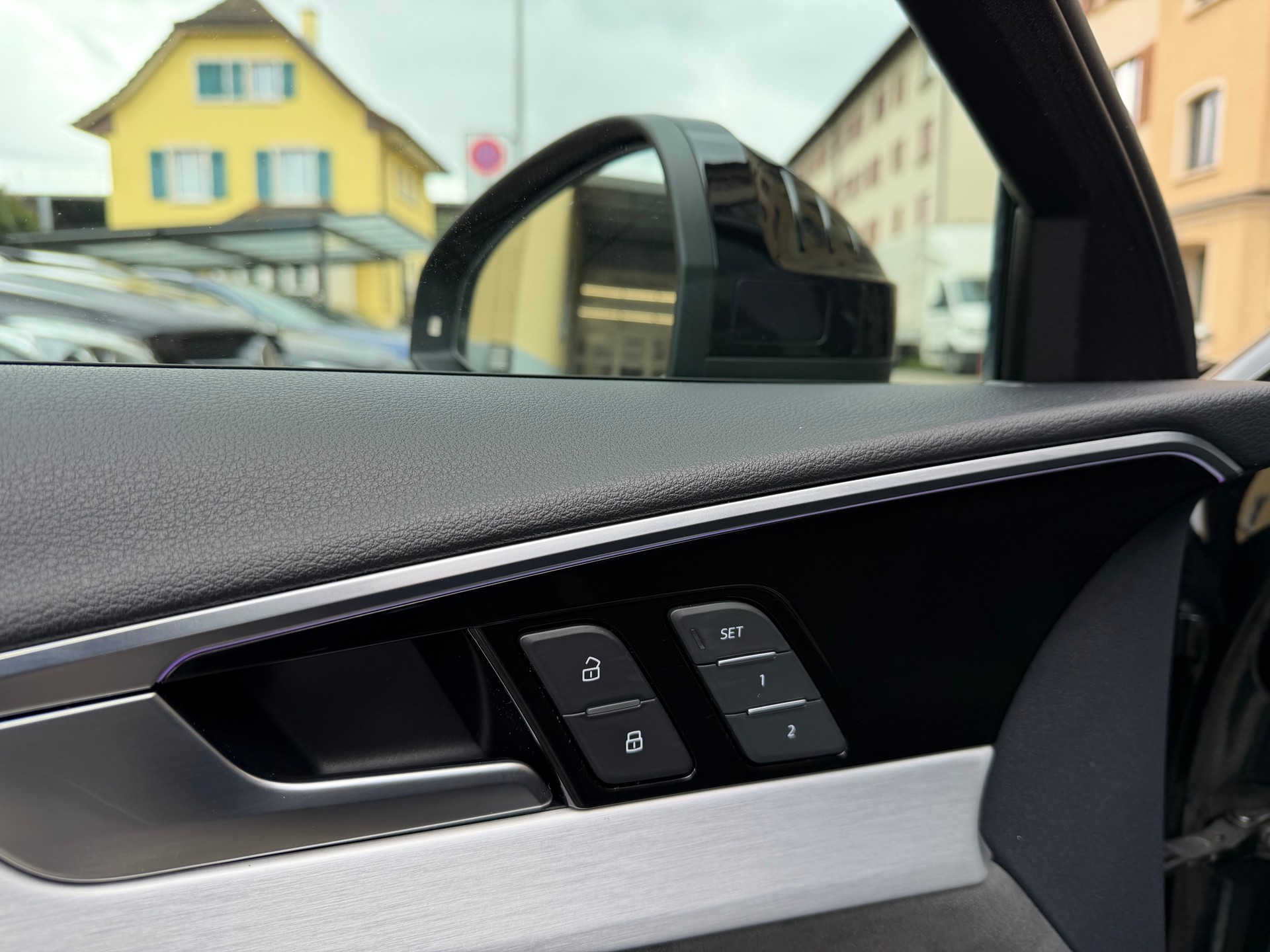 AUDI S4 Avant 3.0 V6 TDI quattro tiptronic-image-16
