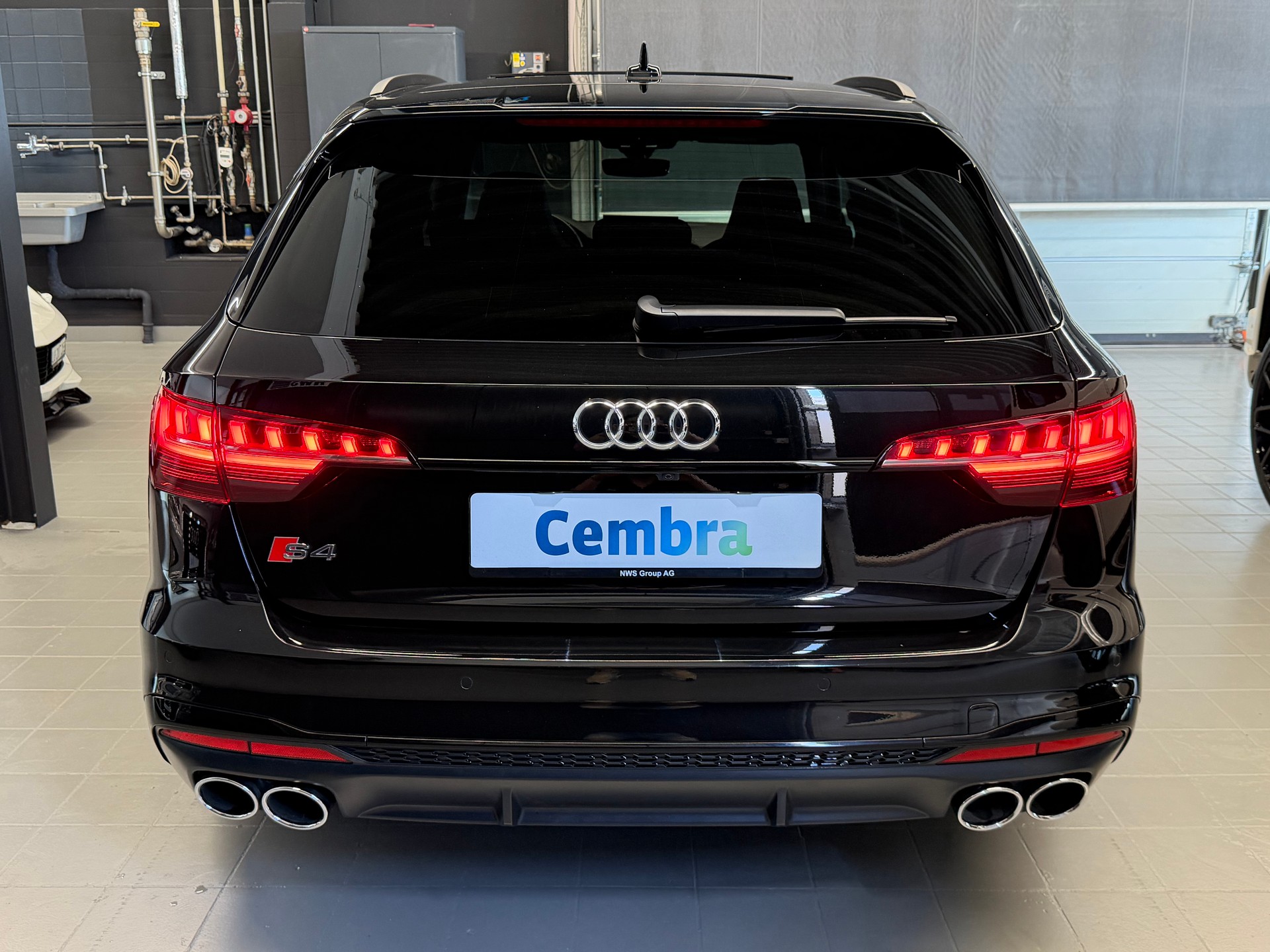 AUDI S4 Avant 3.0 V6 TDI quattro tiptronic-image-5