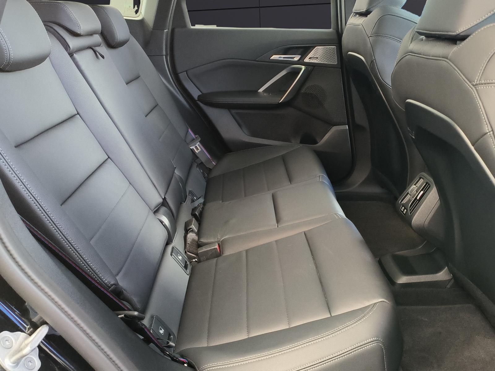 BMW X1 30e xDrive paddles-image-14