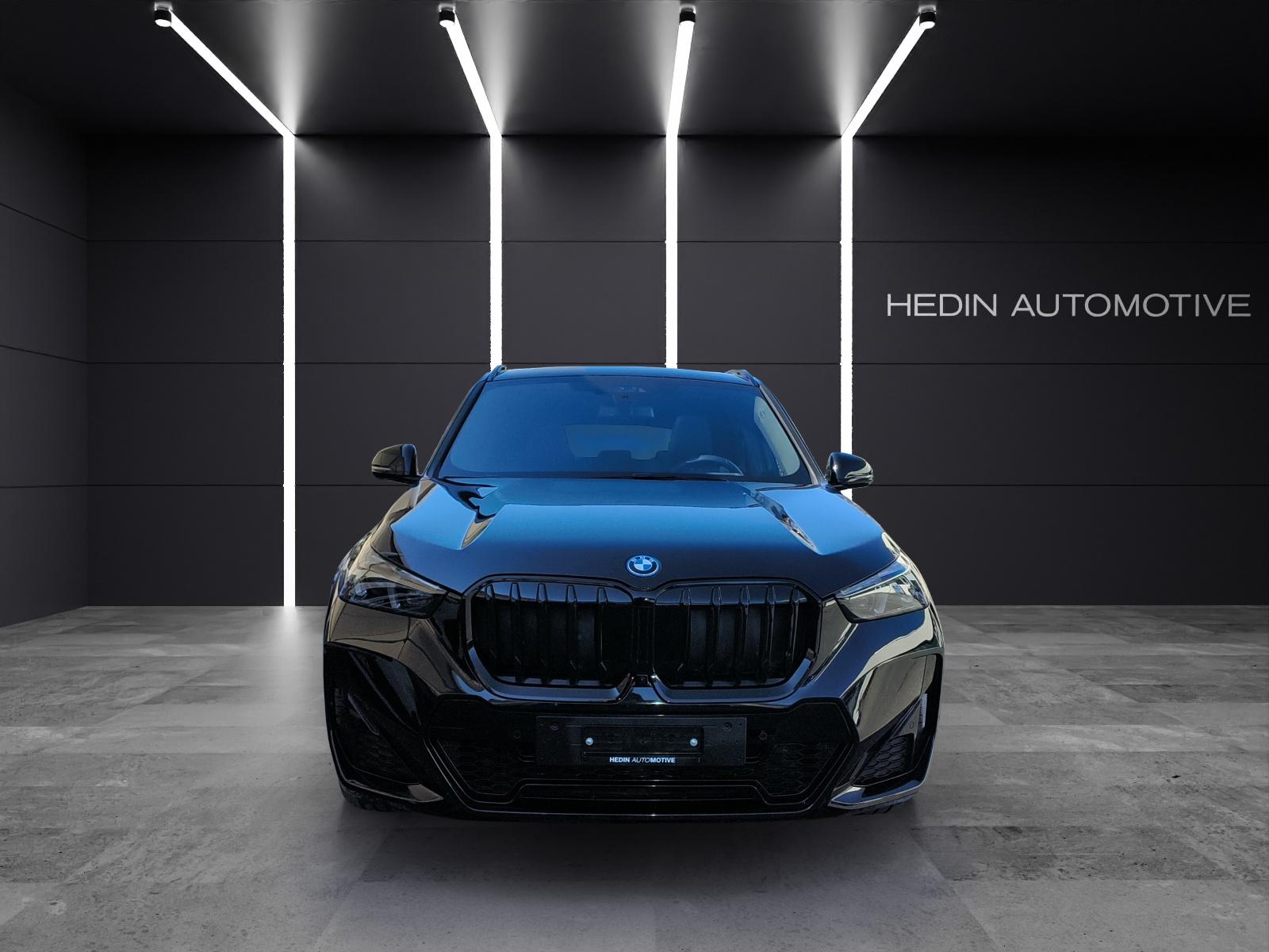 BMW X1 30e xDrive paddles-image-7