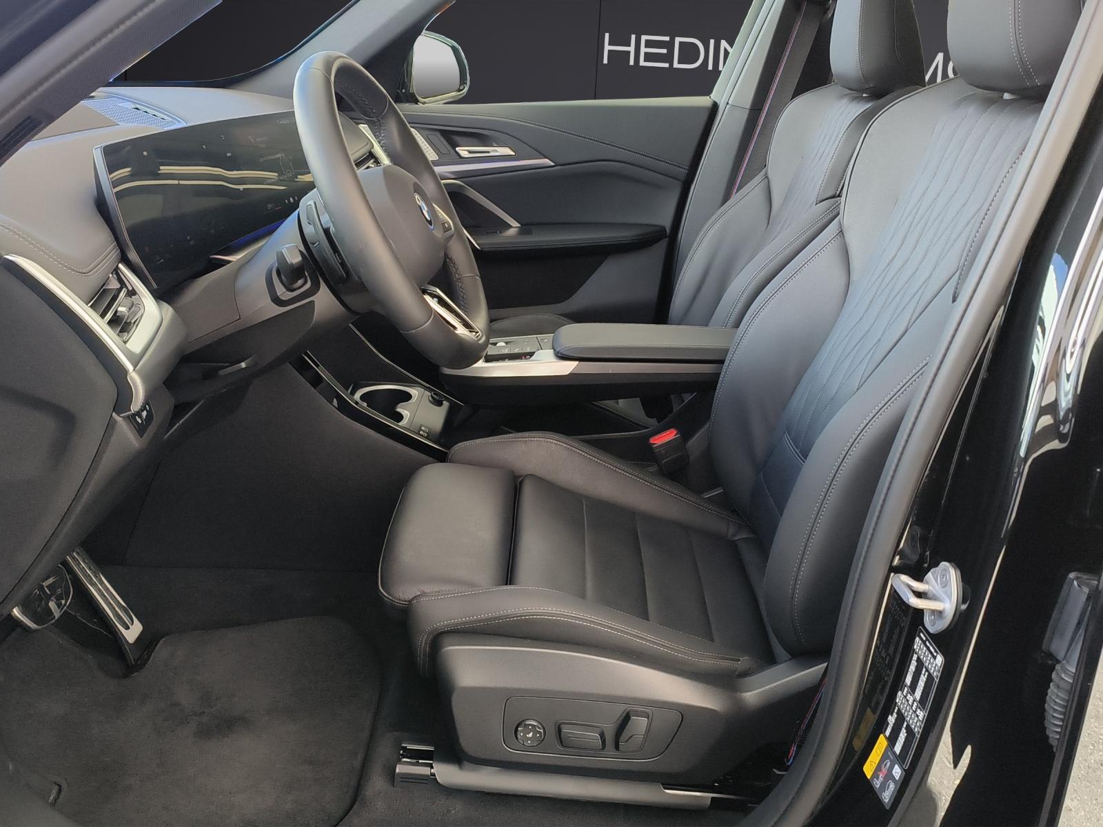 BMW X1 30e xDrive paddles-image-11