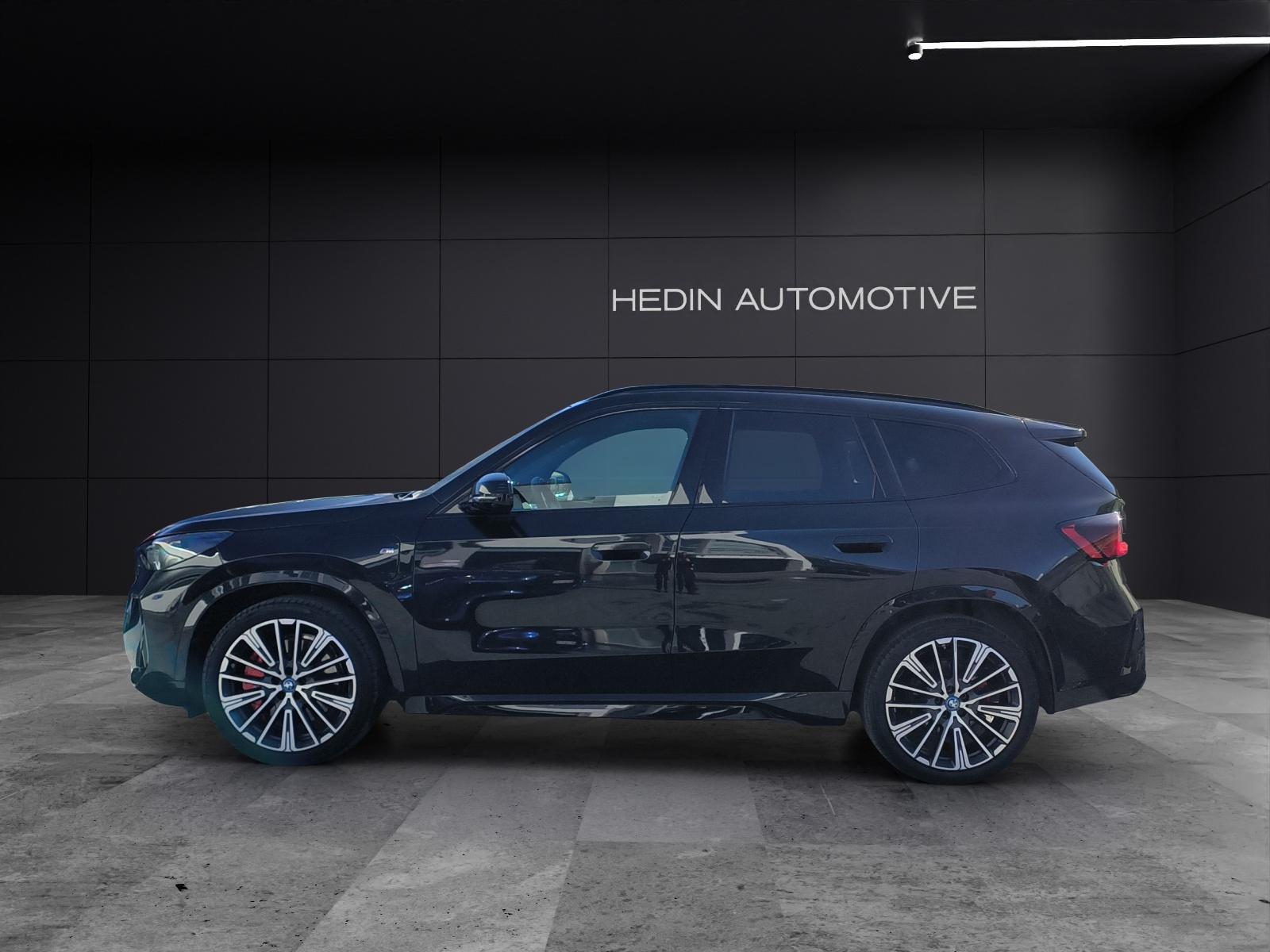 BMW X1 30e xDrive paddles-image-1