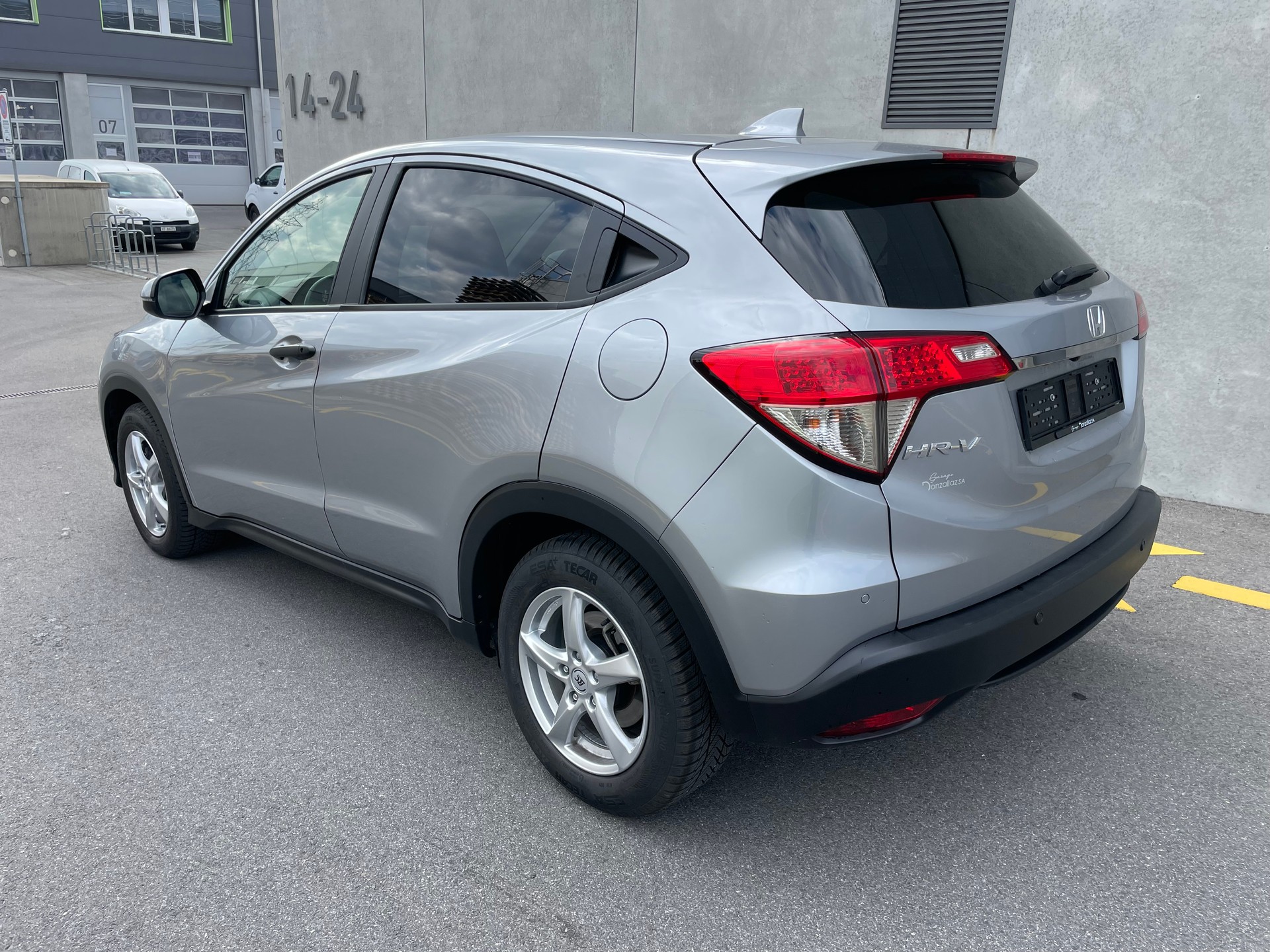 HONDA HR-V 1.5i-VTEC Executive CVT (3)-image-5