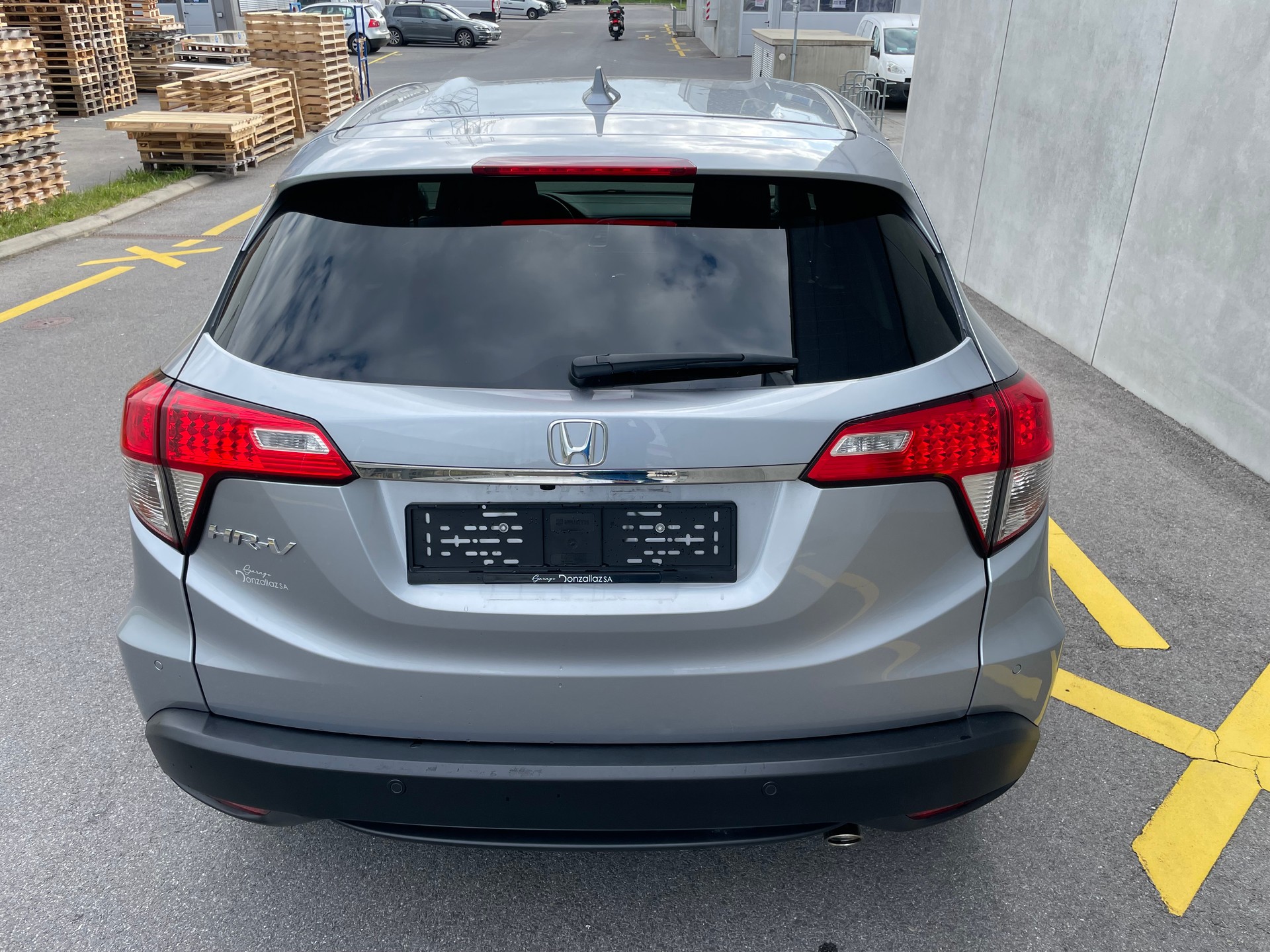 HONDA HR-V 1.5i-VTEC Executive CVT (3)-image-4