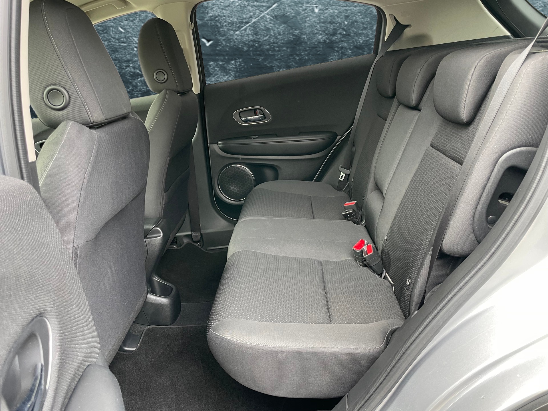 HONDA HR-V 1.5i-VTEC Executive CVT (3)-image-7