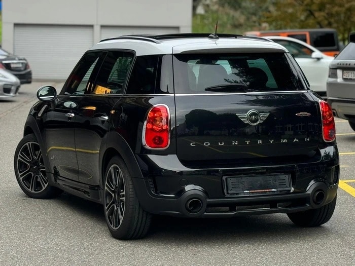 MINI Countryman R60 1.6i John Cooper Works-image-3