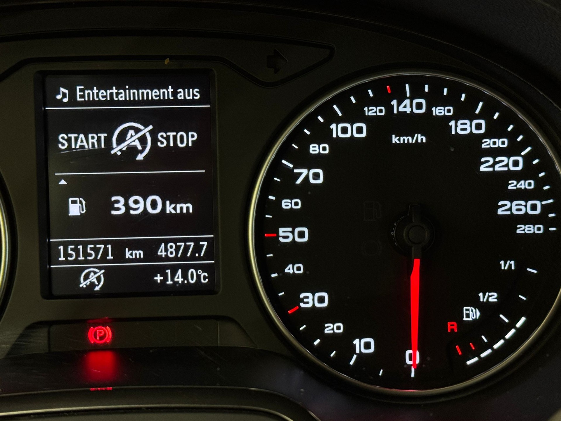 AUDI A3 Sportback 1.2 TFSI Attraction-image-8