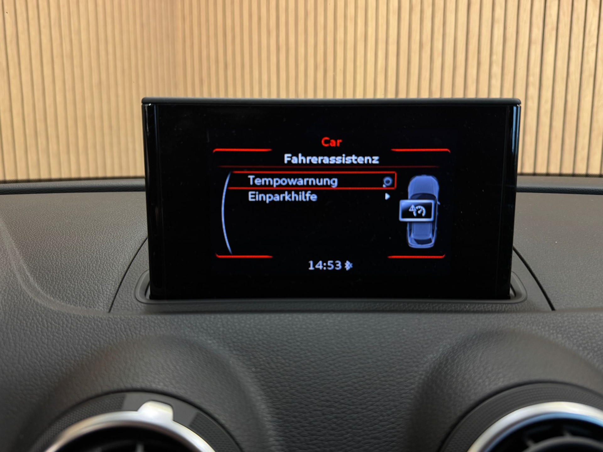 AUDI A3 Sportback 1.2 TFSI Attraction-image-12