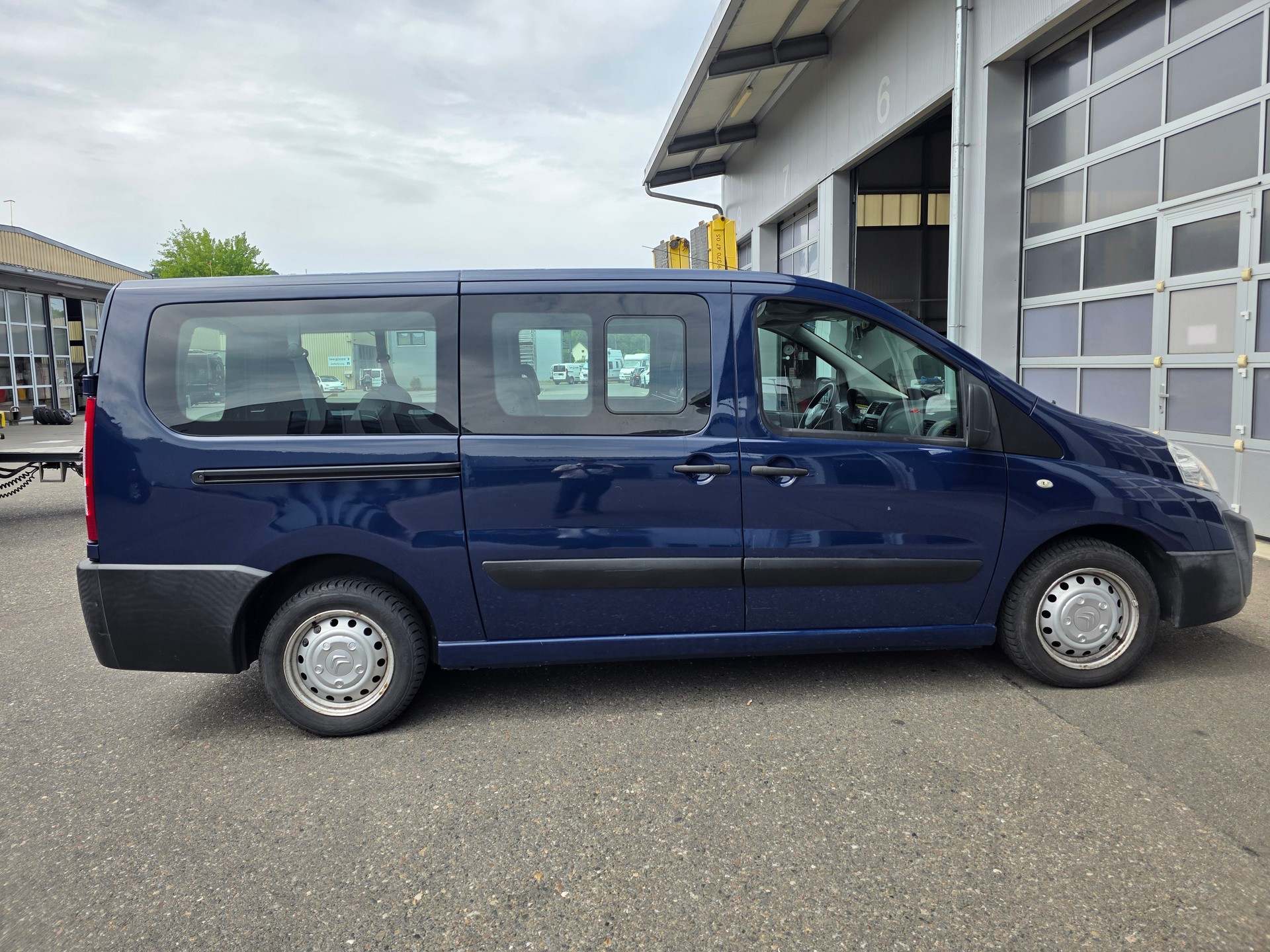 CITROEN Jumpy 2.0 HDi L2H1 Attraction-image-6