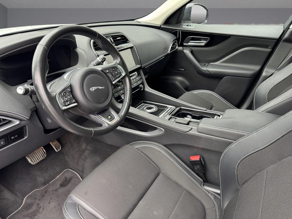 JAGUAR F-Pace 25t 2.0 R-Sport AWD Automatik (CH-Fahrzeug)-image-7