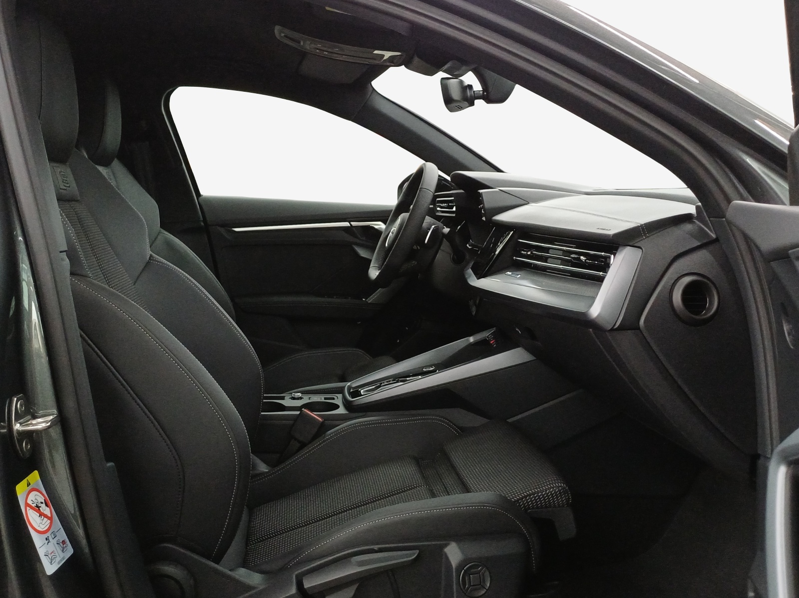 AUDI A3 Sportback TFSI e 200 kW S line Attraction S tronic-image-14