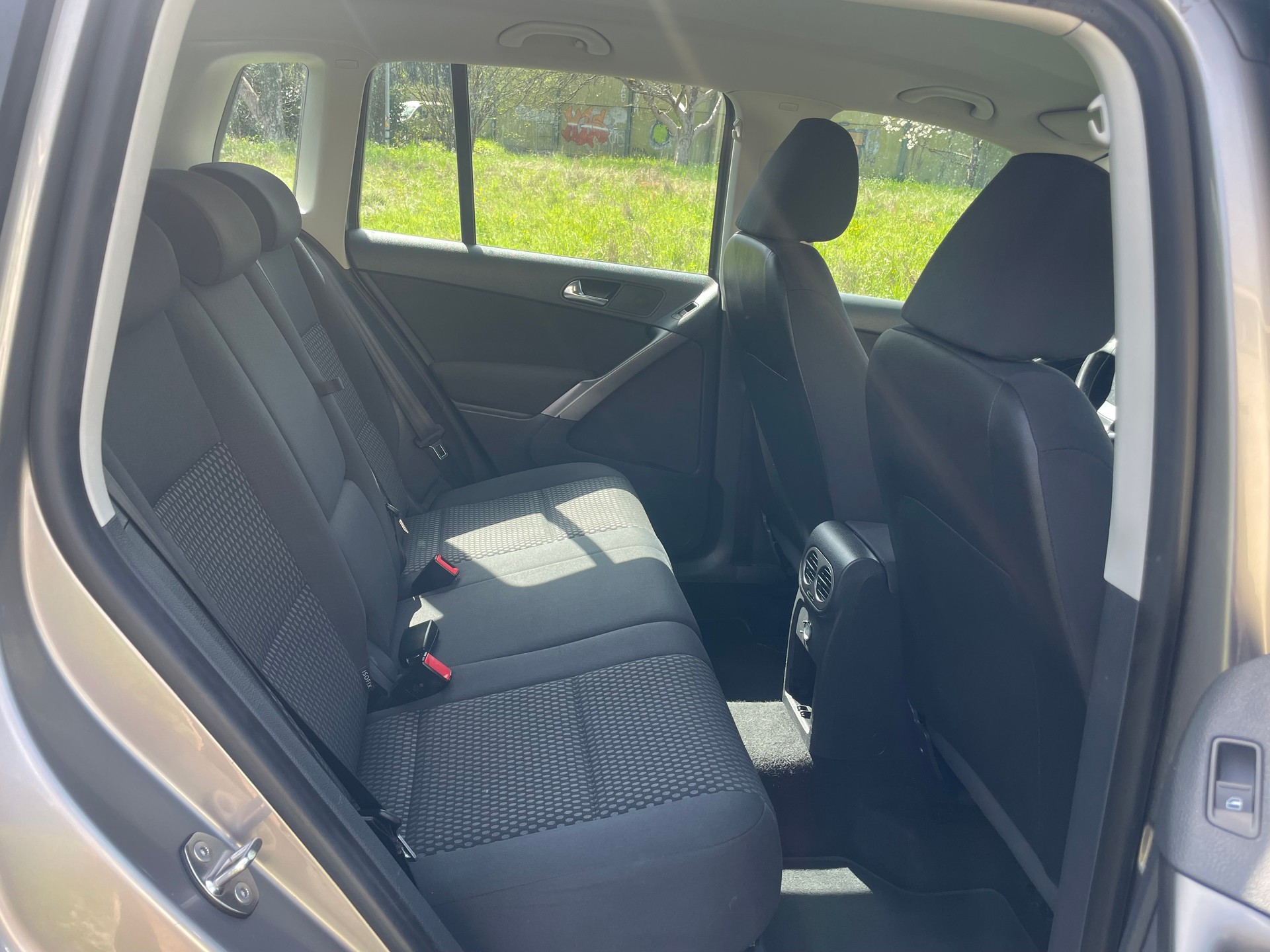 VW Tiguan 2.0 TSI Trend&Fun Tiptronic-image-8