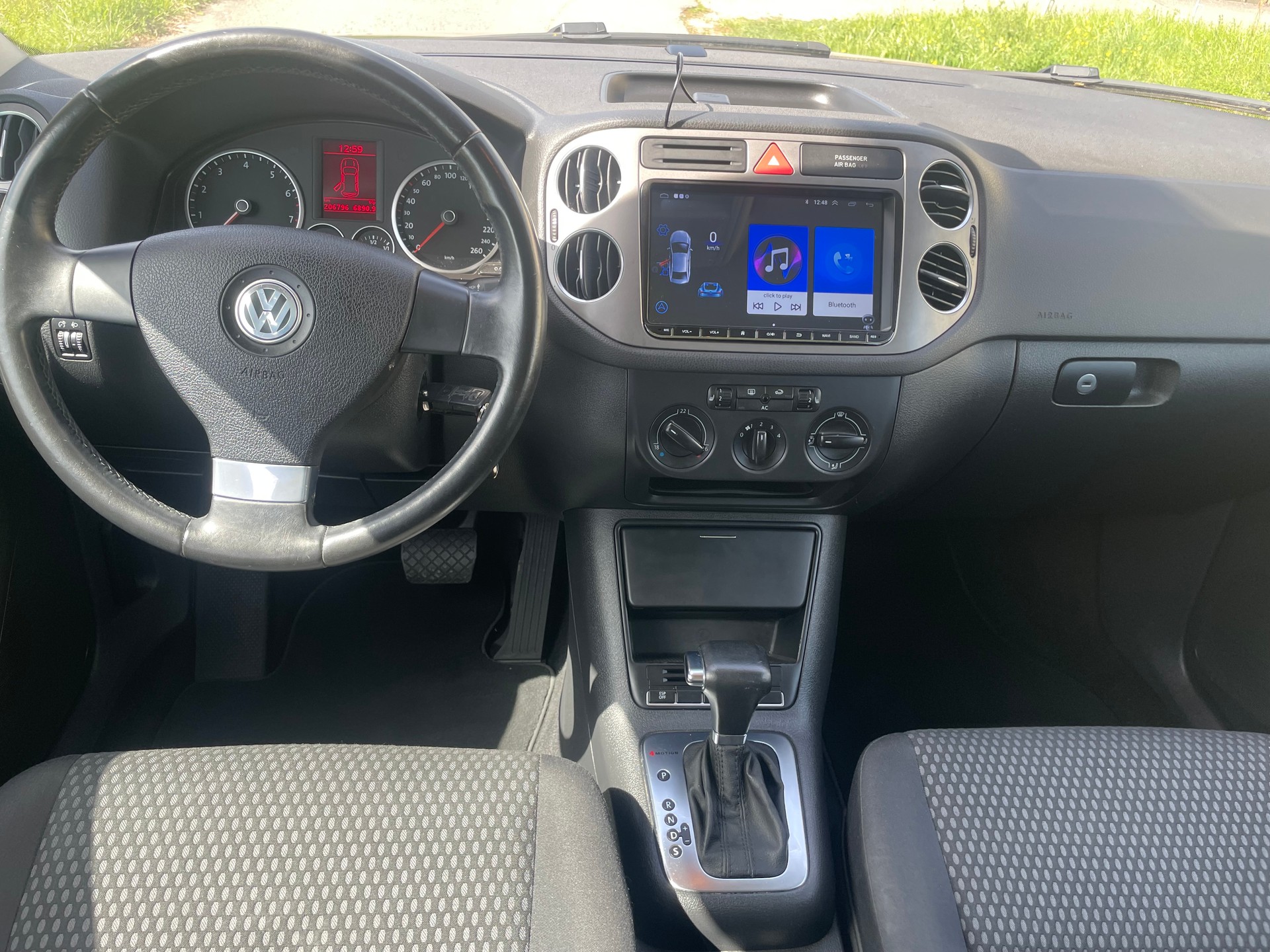 VW Tiguan 2.0 TSI Trend&Fun Tiptronic-image-10