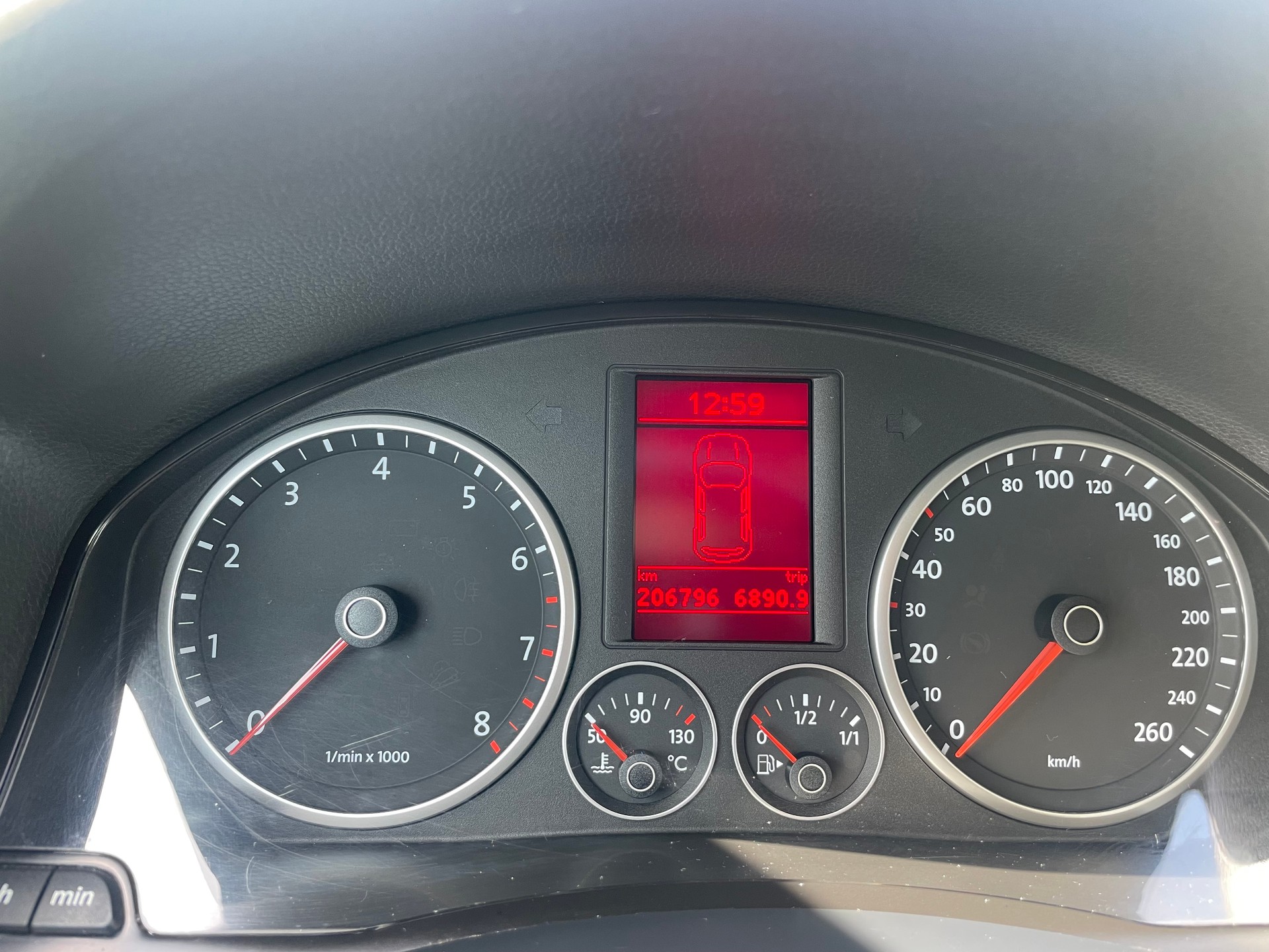 VW Tiguan 2.0 TSI Trend&Fun Tiptronic-image-12