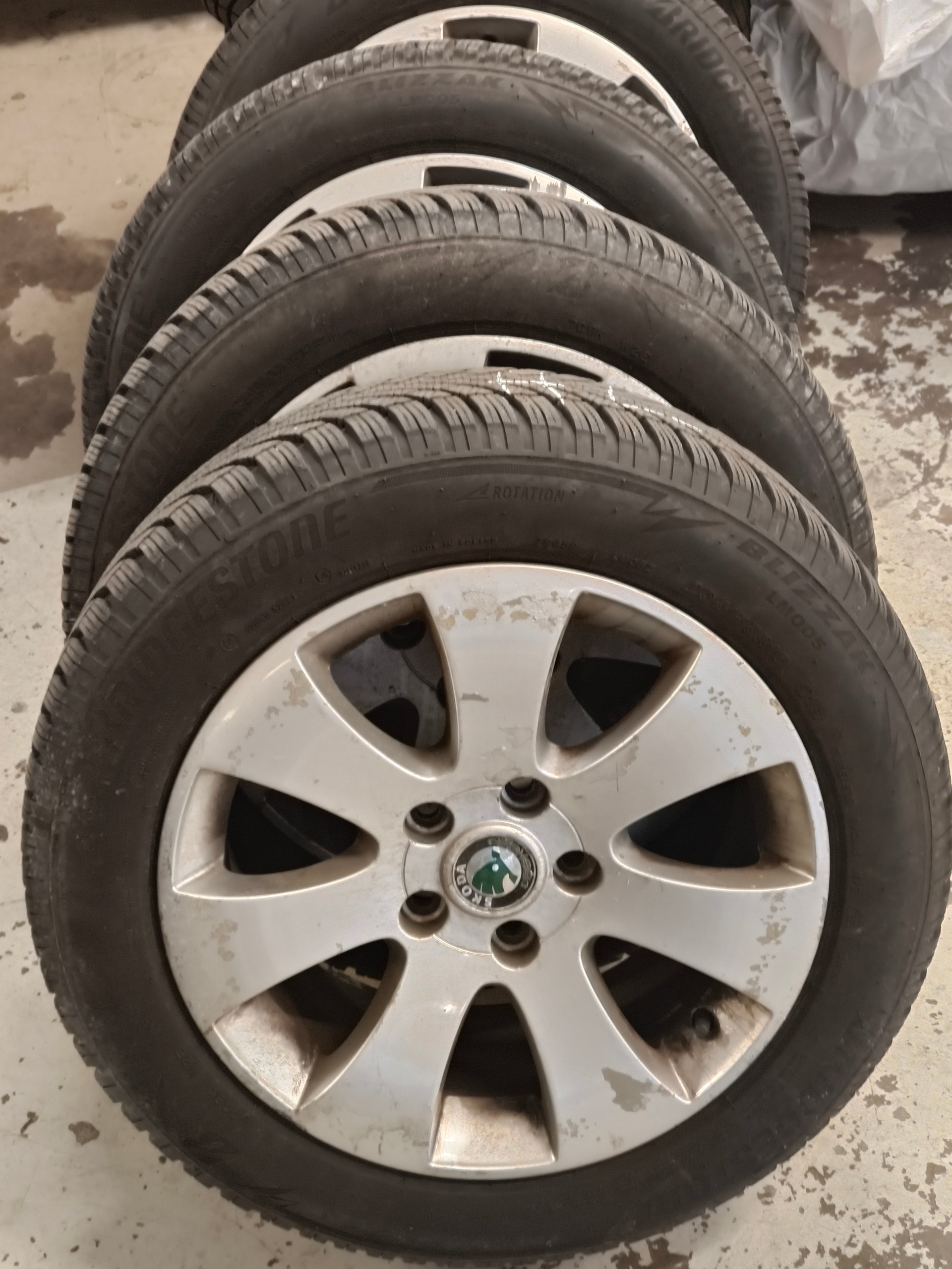 SKODA Yeti 2.0 TDI Experience 4x4 DSG-image-31