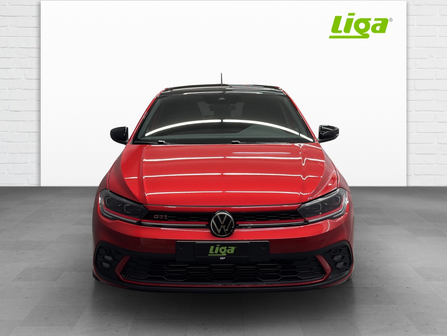 VW Polo 2.0 TSI GTI DSG-image-2