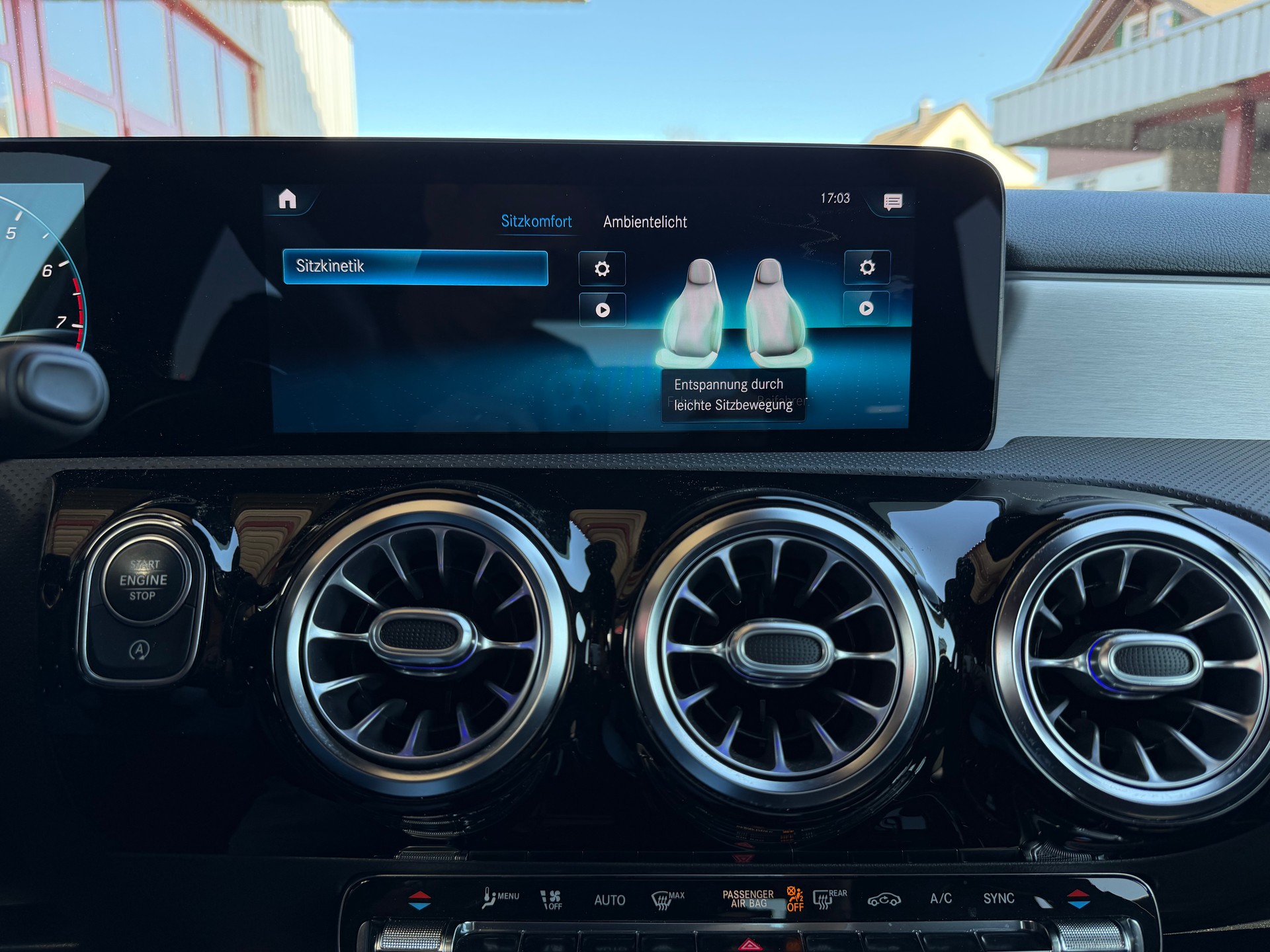 MERCEDES-BENZ A 45 S AMG 4Matic+ Speedshift-image-21