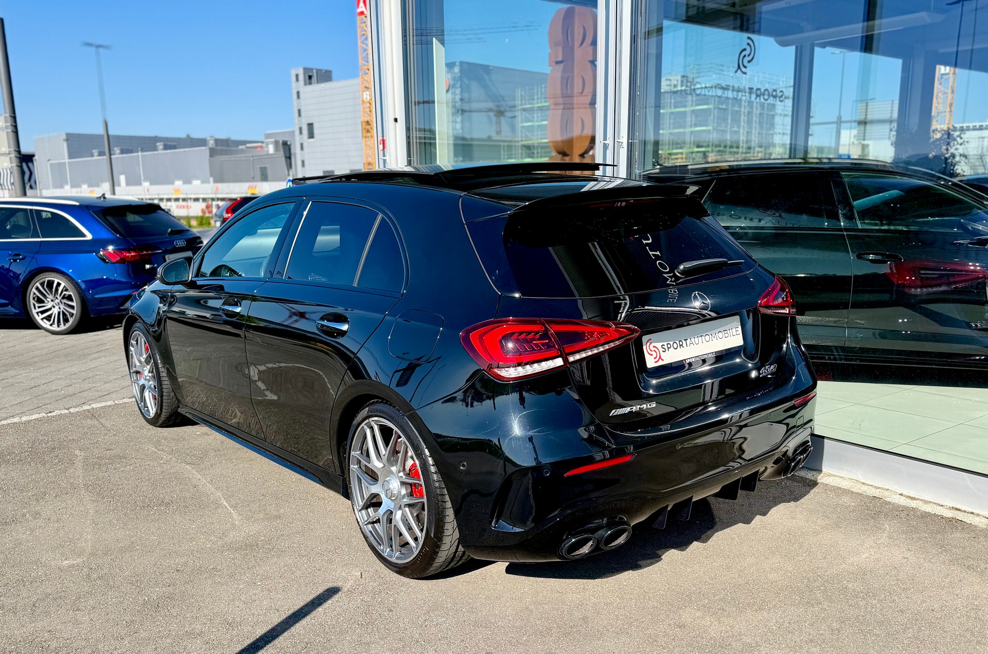 MERCEDES-BENZ A 45 S AMG 4Matic+ Speedshift-image-6