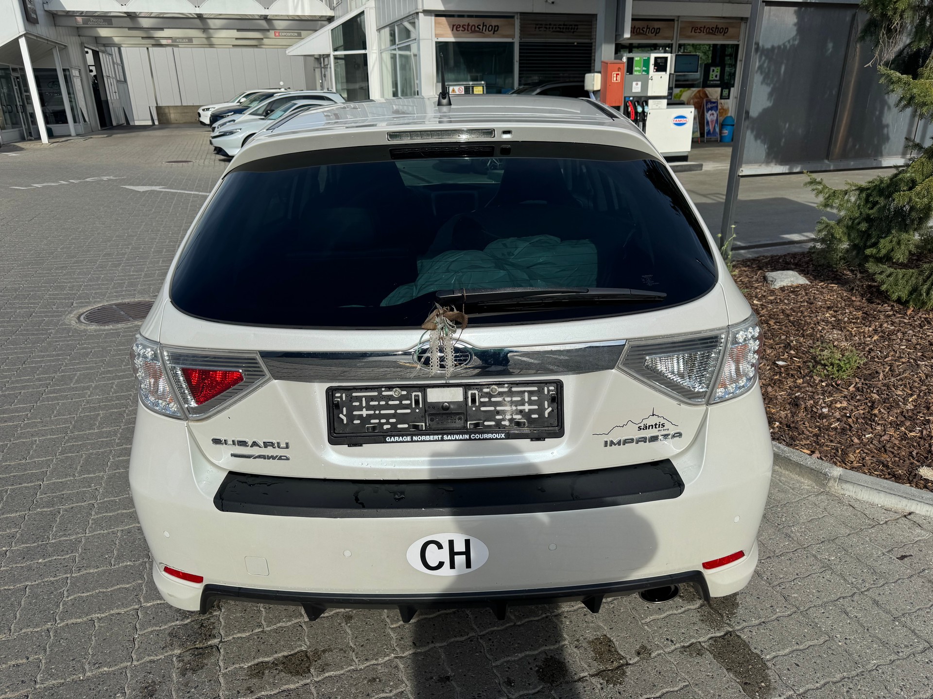 SUBARU Impreza 2.0R Limited S-image-3
