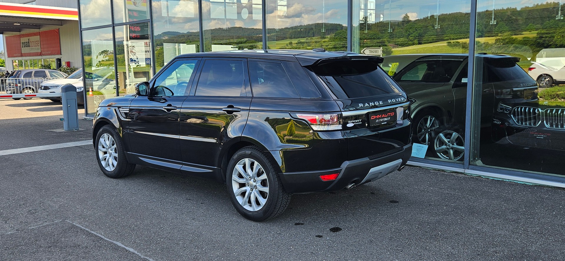 LAND ROVER Range Rover Sport 3.0 SDV6 HSE Automatic-image-3
