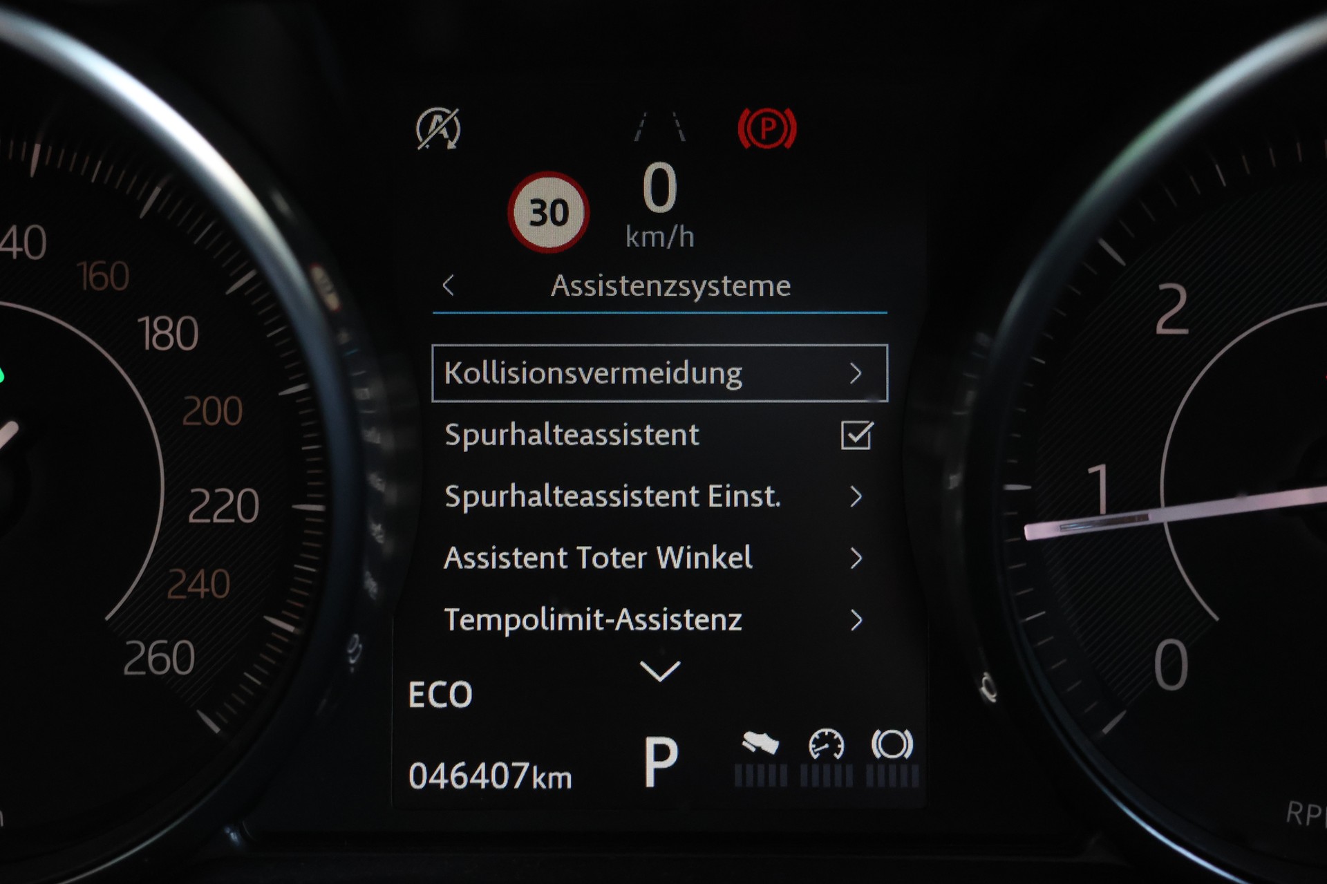 JAGUAR E-Pace 2.0d D180 R-Dynamic SE AWD Automatik-image-23