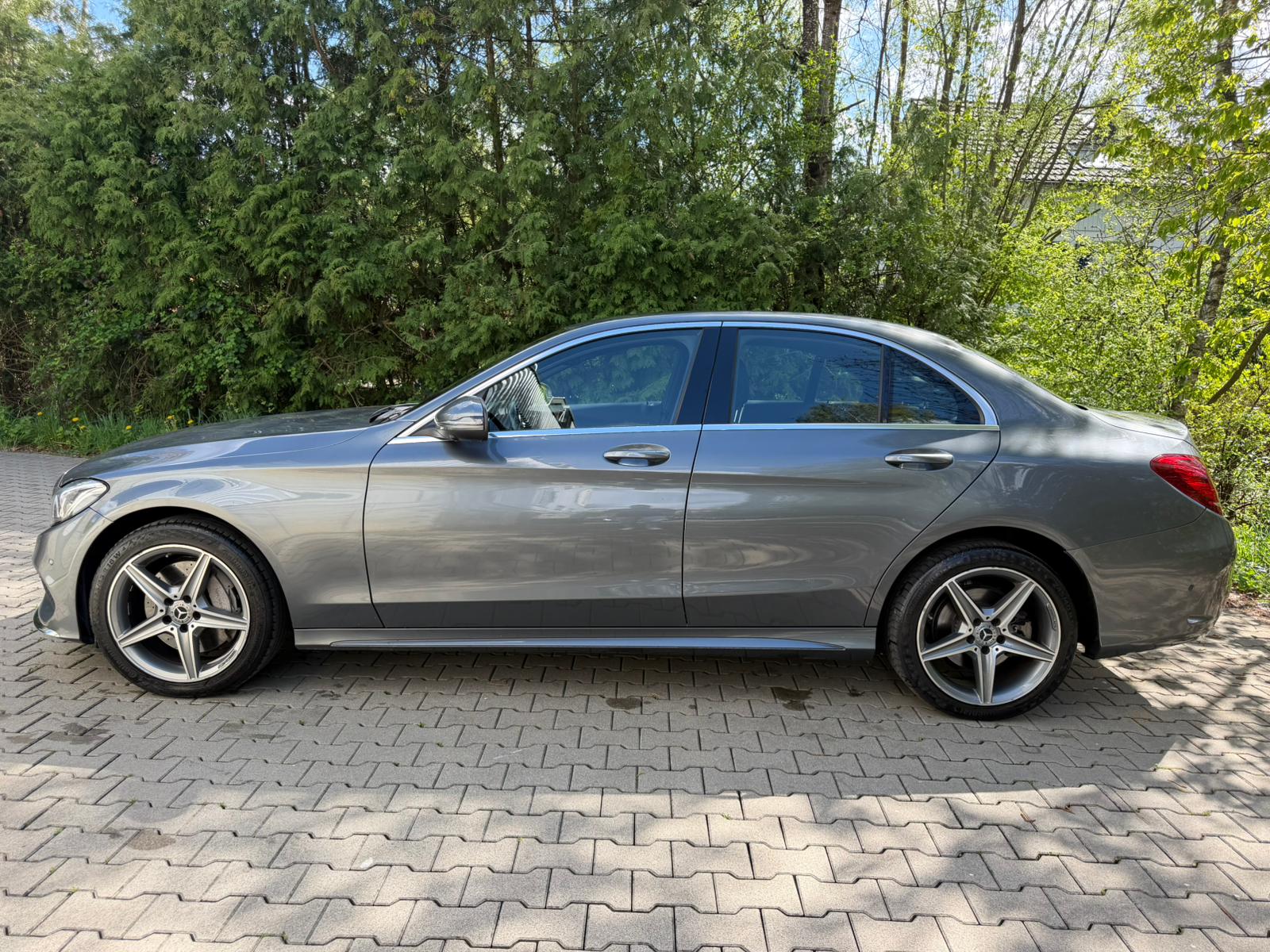 MERCEDES-BENZ C 250 d Swiss Star AMG Line 4Matic 9G-Tronic-image-1