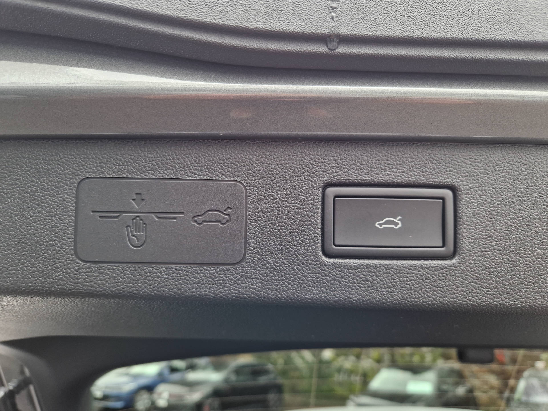 VW T-Roc 1.5 eTSI Style DSG-image-18
