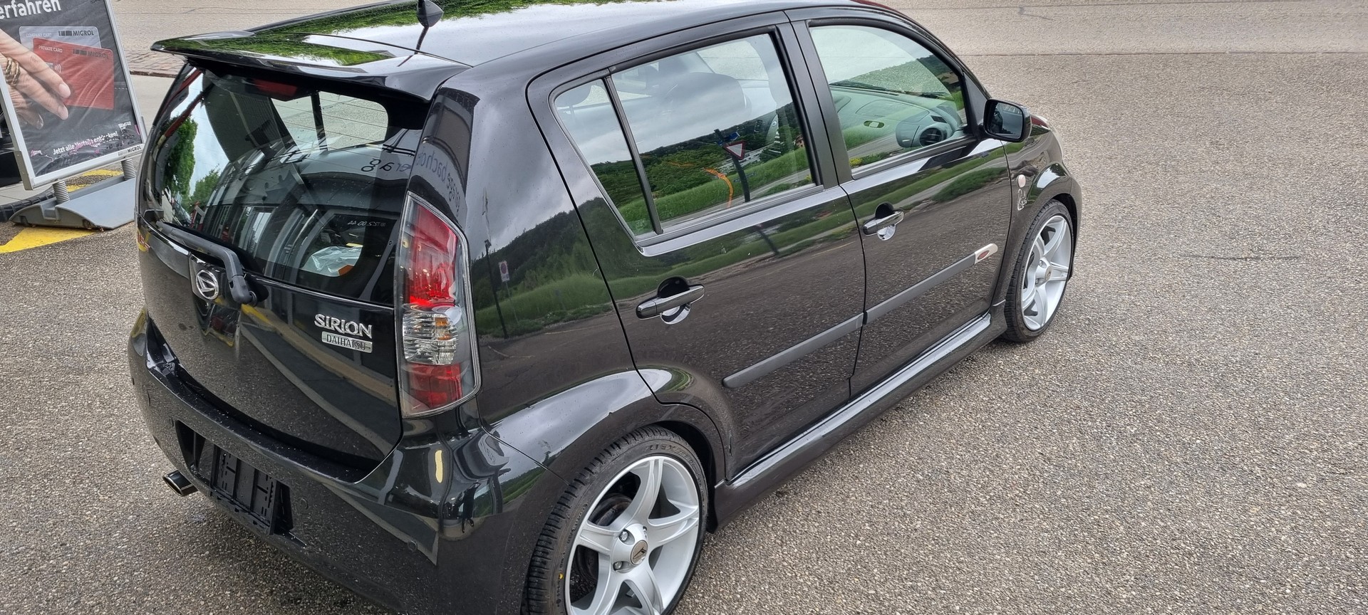DAIHATSU Sirion 1.5 ST Custom Automatic-image-3