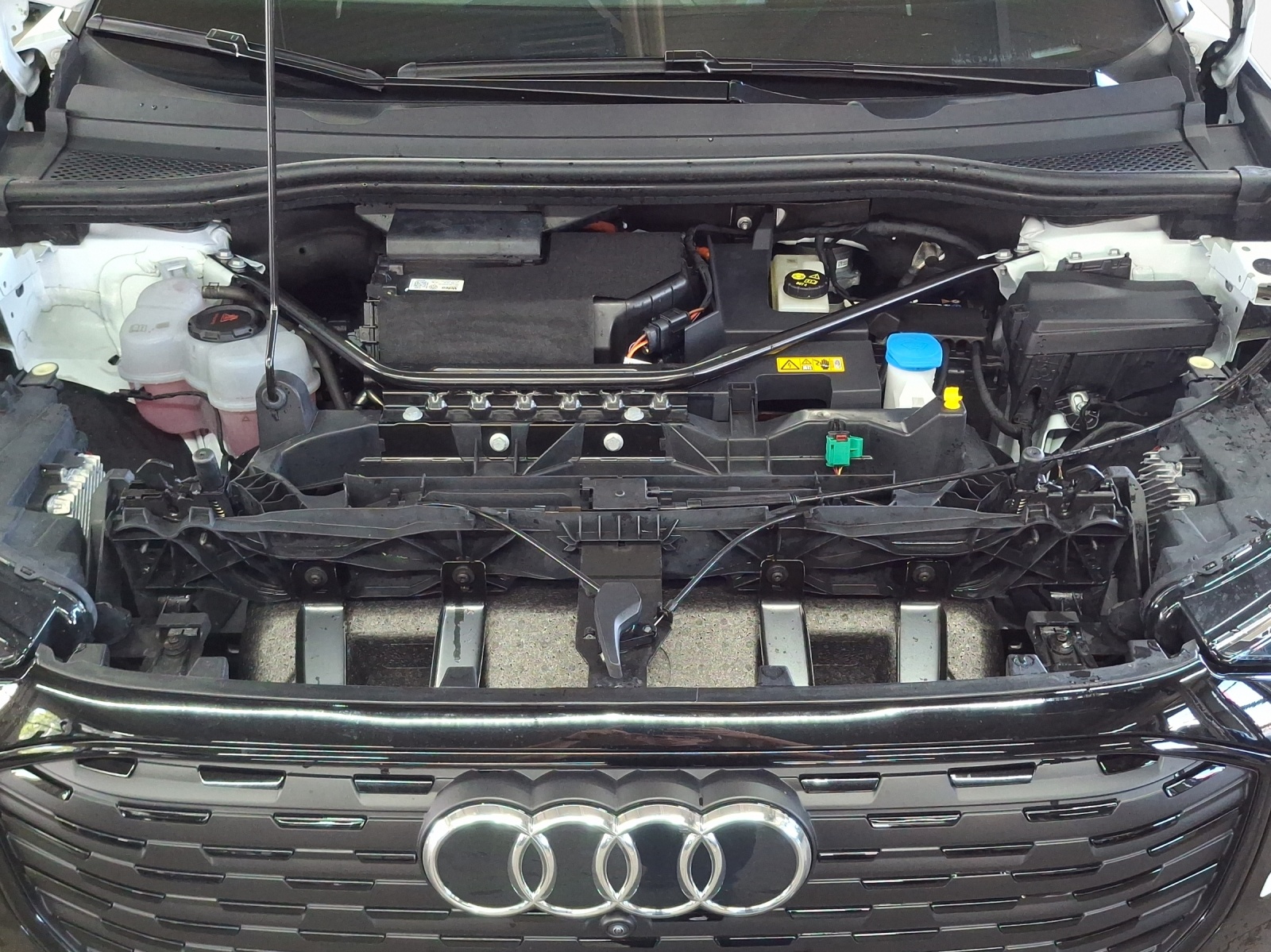 AUDI Q4 Sportback e-tron 50 quattro-image-16