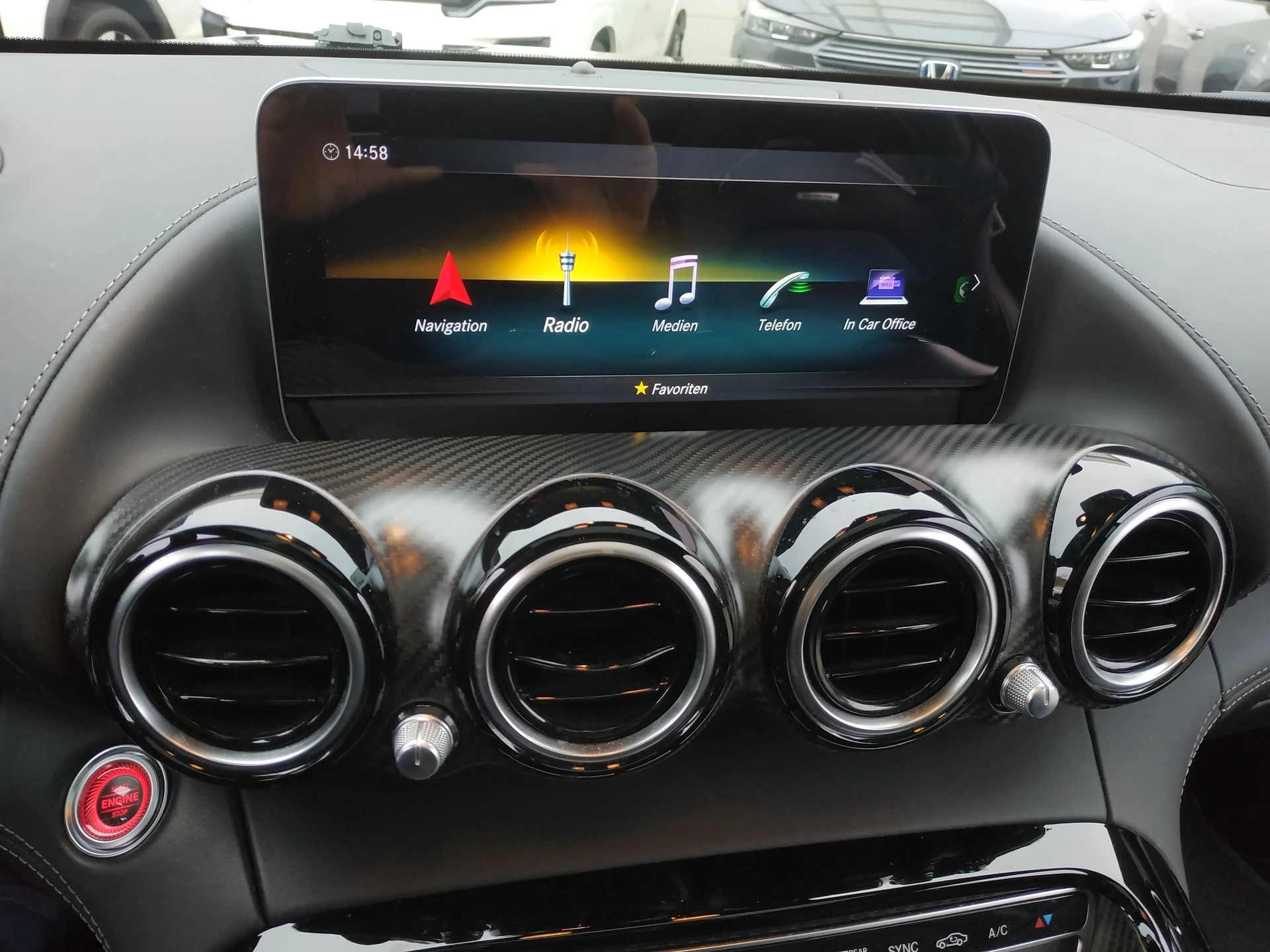 MERCEDES-BENZ AMG GT C Speedshift DCT-image-17